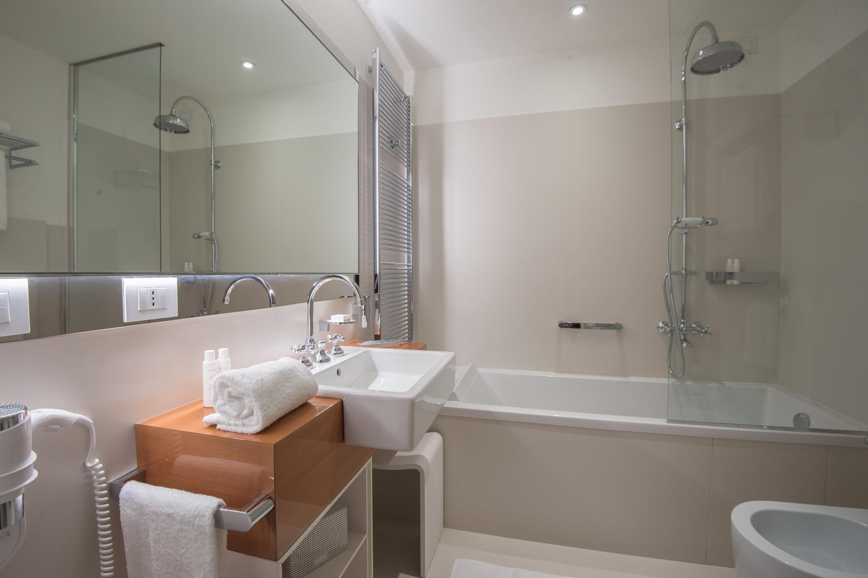 Executive One-Bedroom Apartment  - no smoking