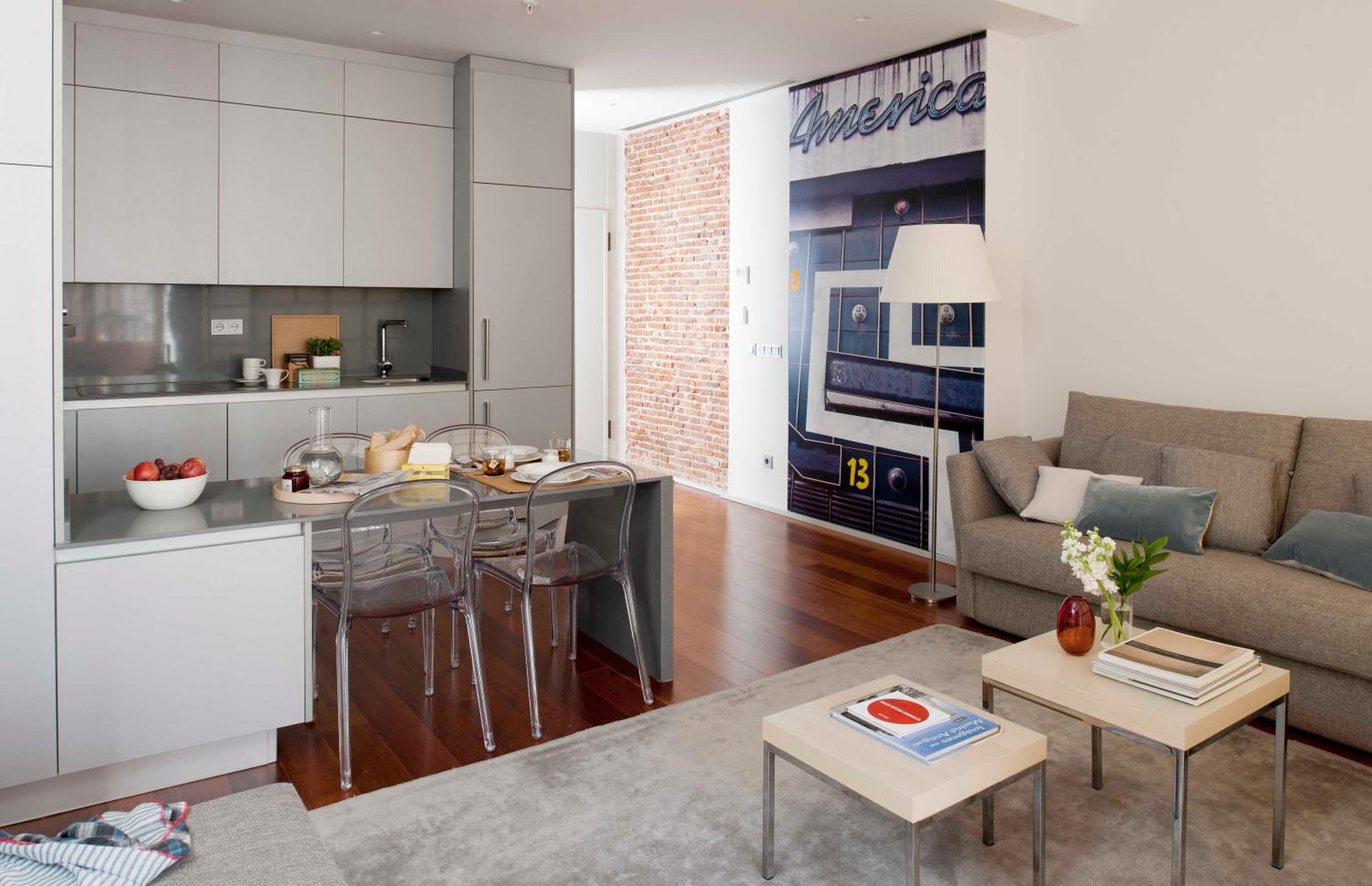 Two-Bedroom Apartment Deluxe with One Bathroom photo 2