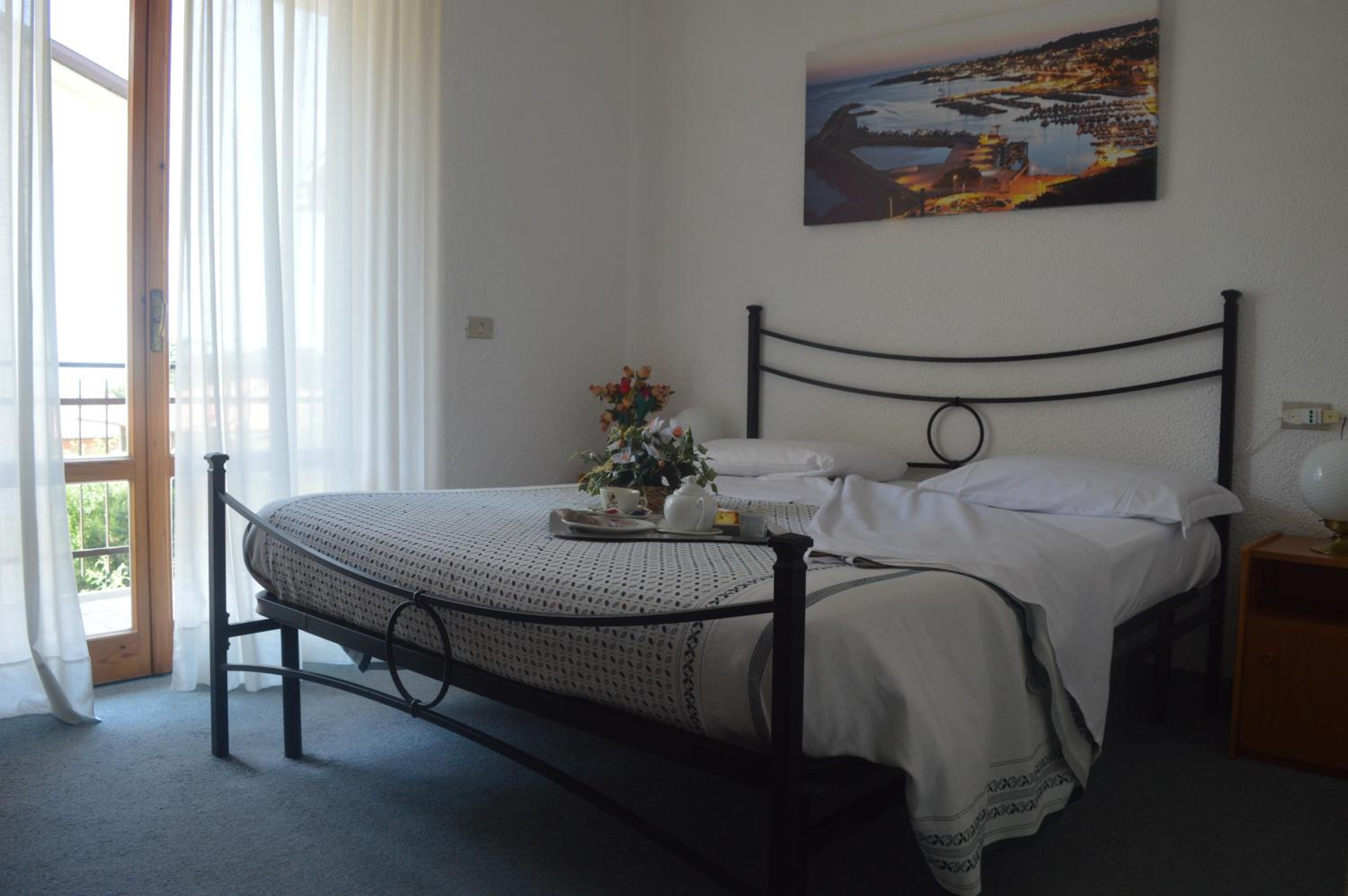 Double Room - Photo 3