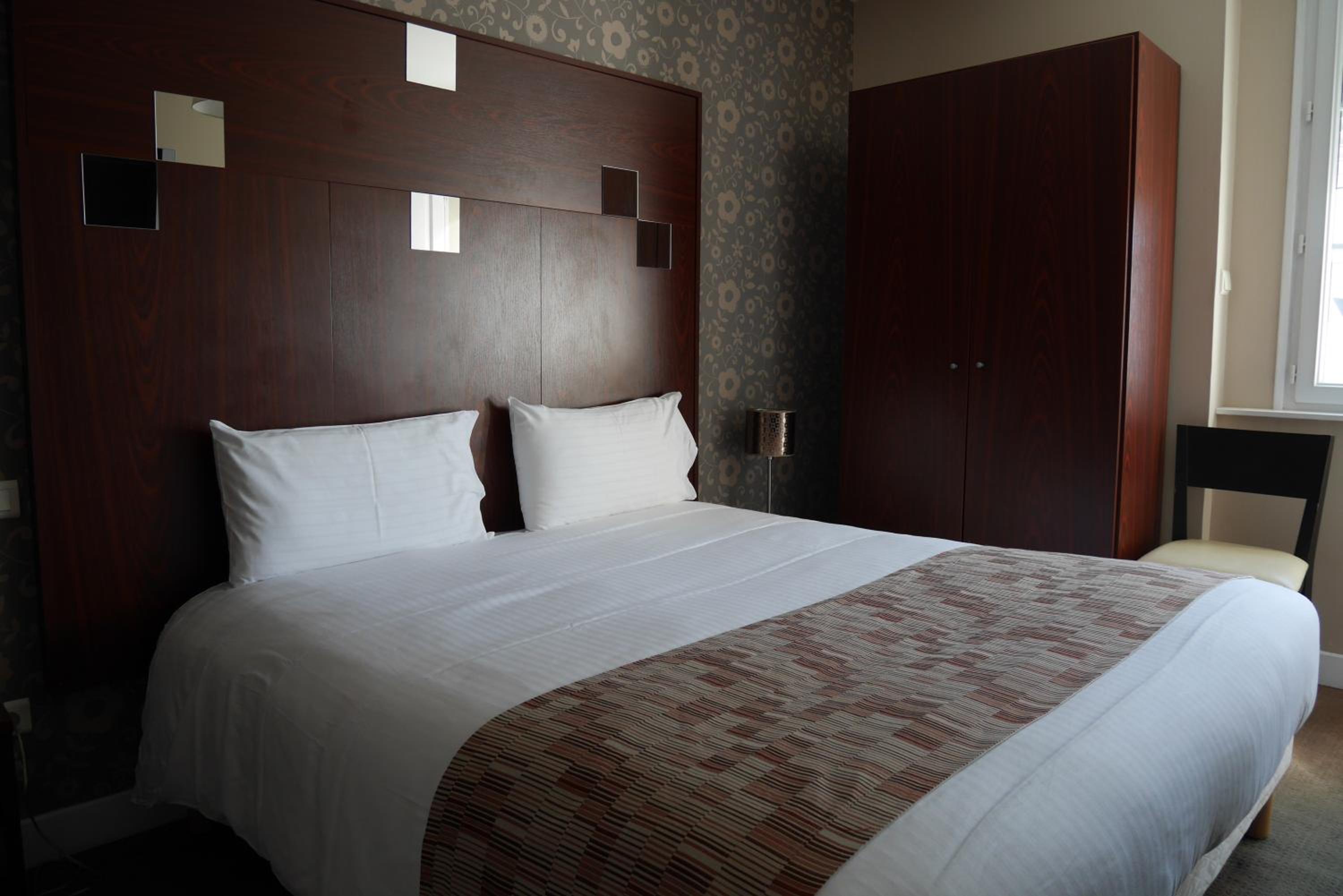 Superior Double Room - Photo 2