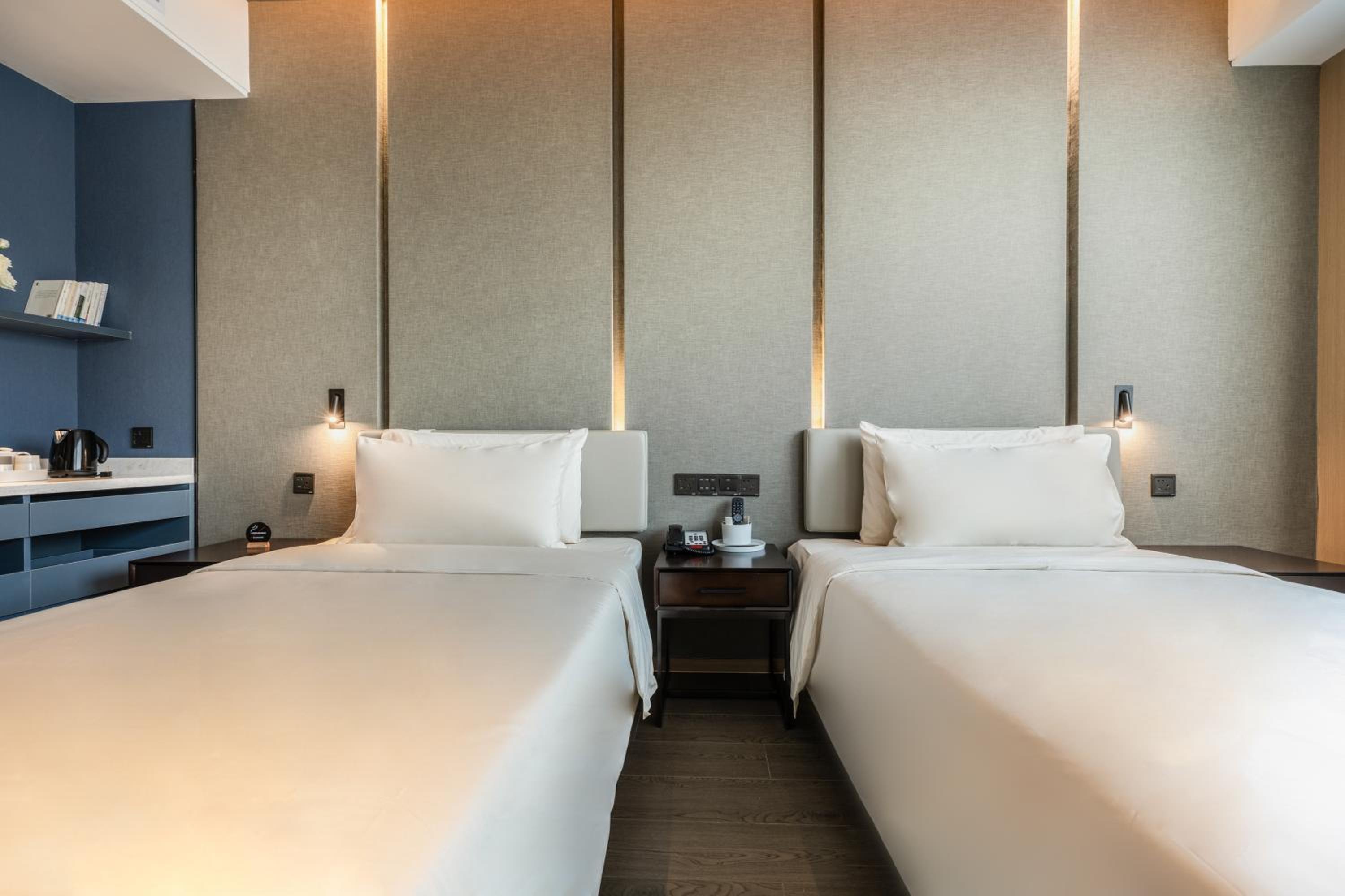 Superior Twin Room - Photo 6