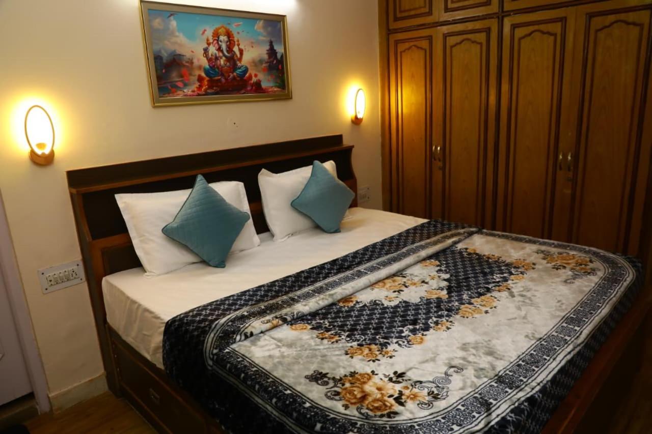 Superior King Room photo 2