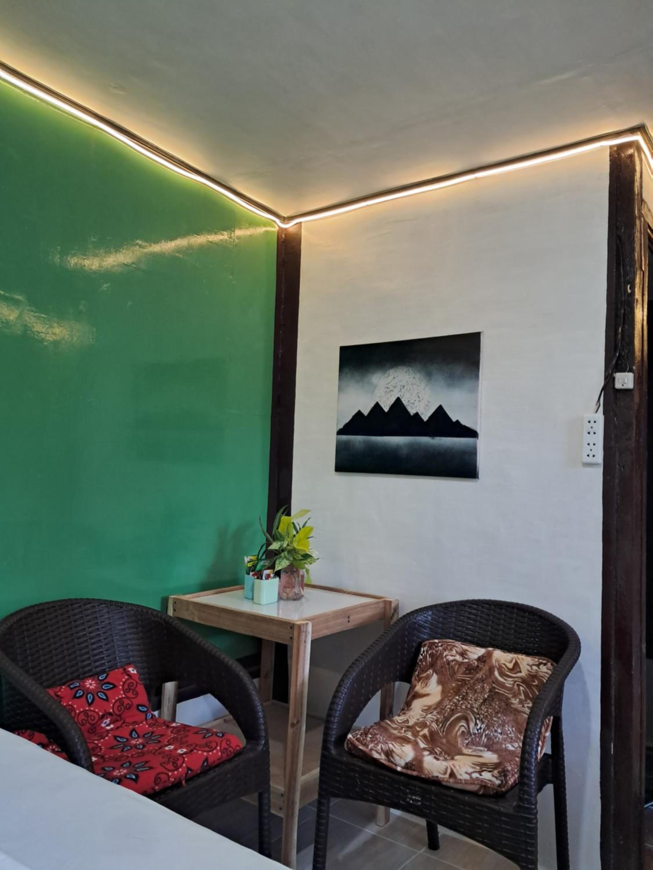 One-Bedroom Bungalow photo 2