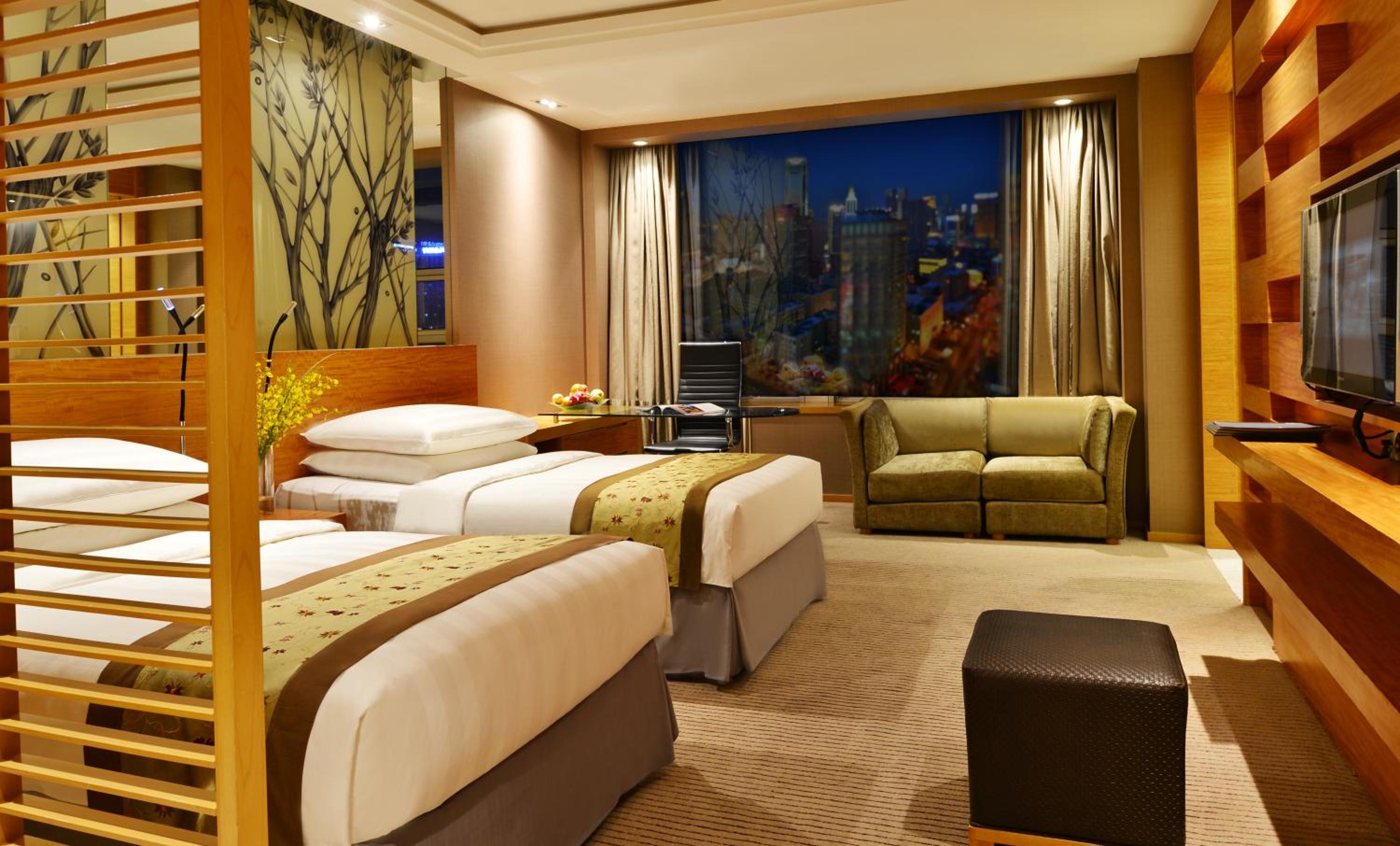 Deluxe Room with Two Single Size Beds