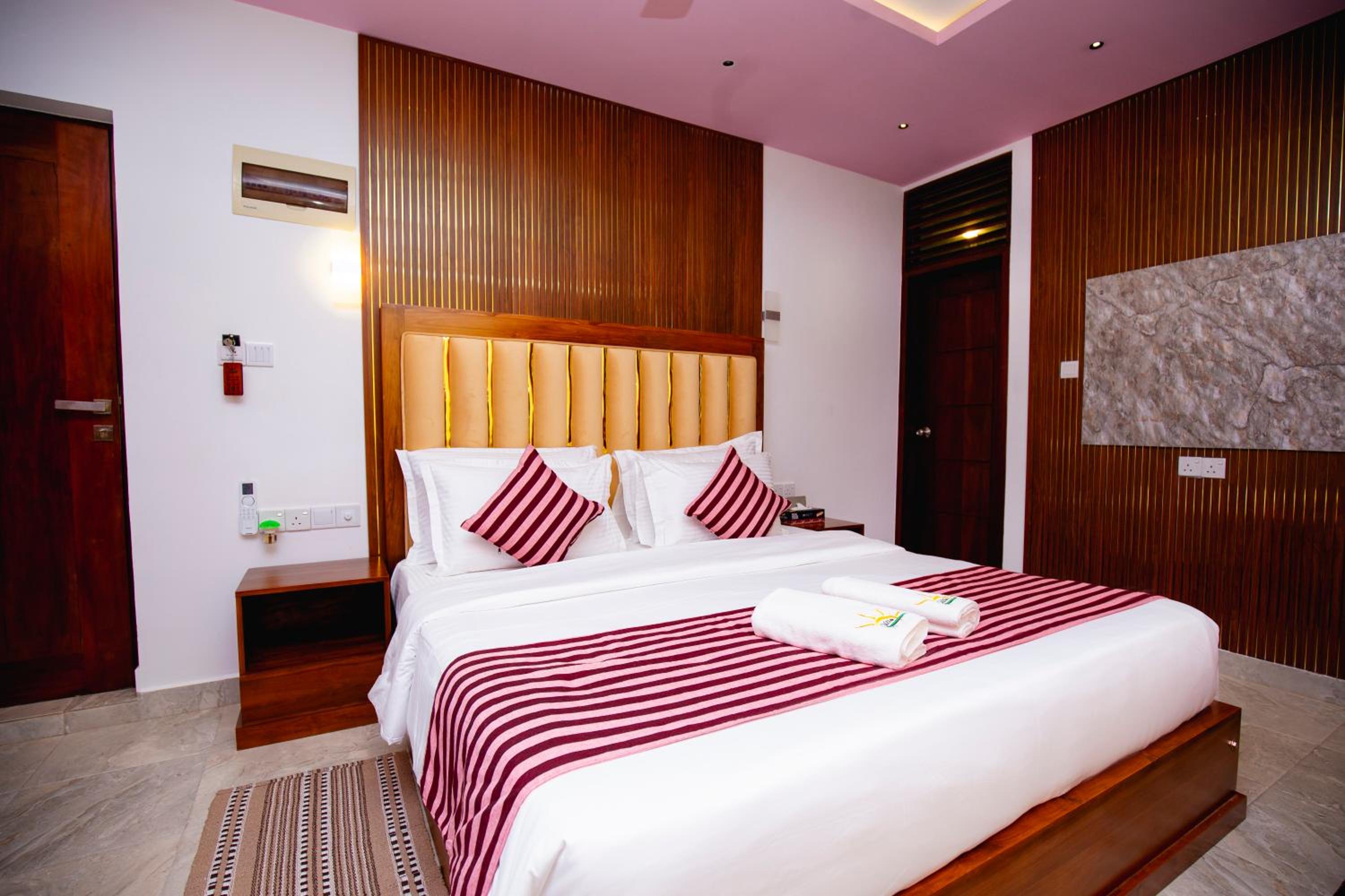 Deluxe Double Room photo 3
