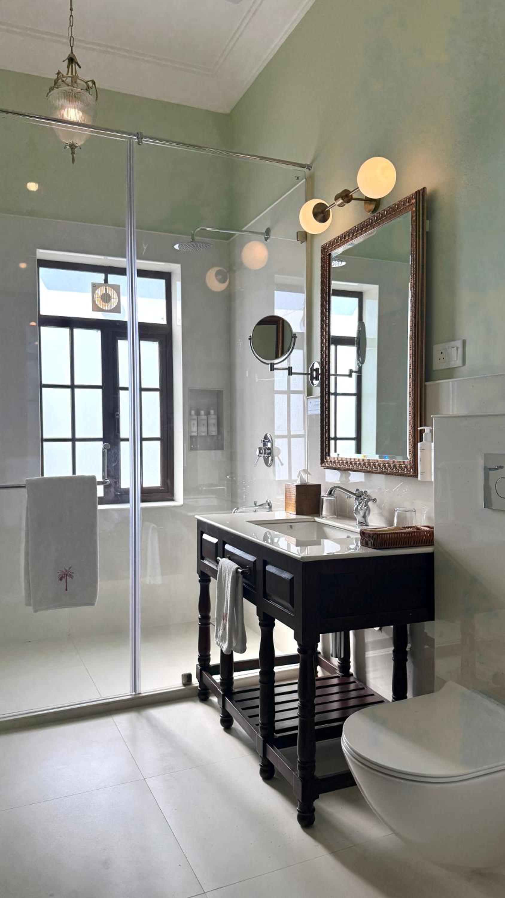 Heritage Suite (King) - Photo 2