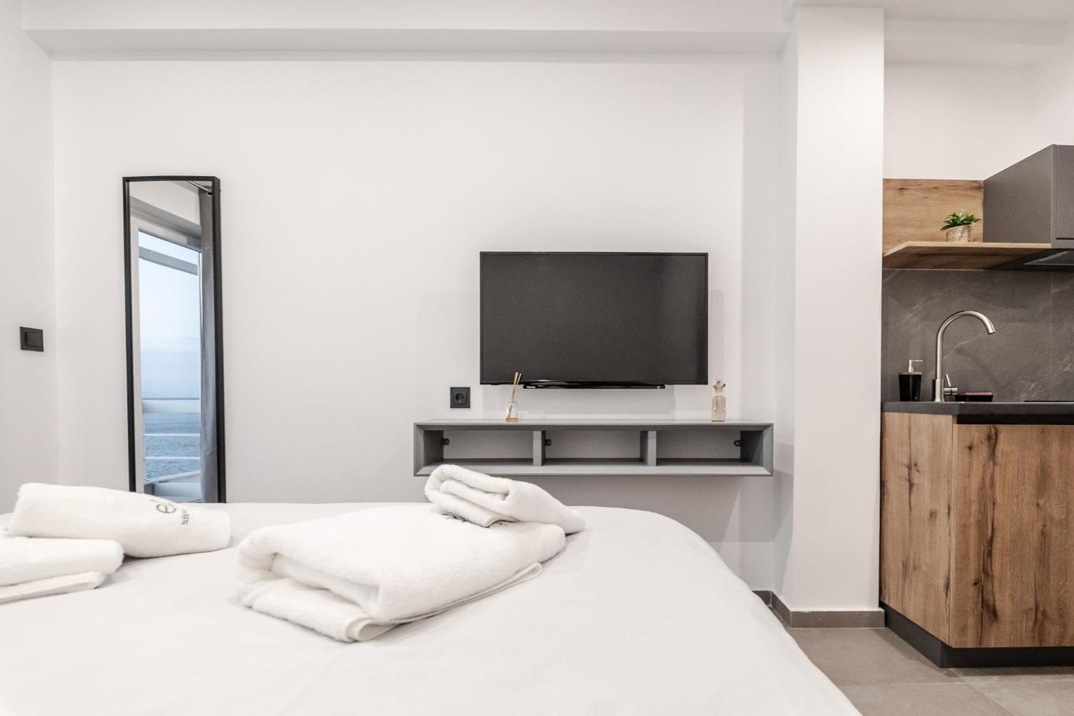 Apartment with Sea View photo 2