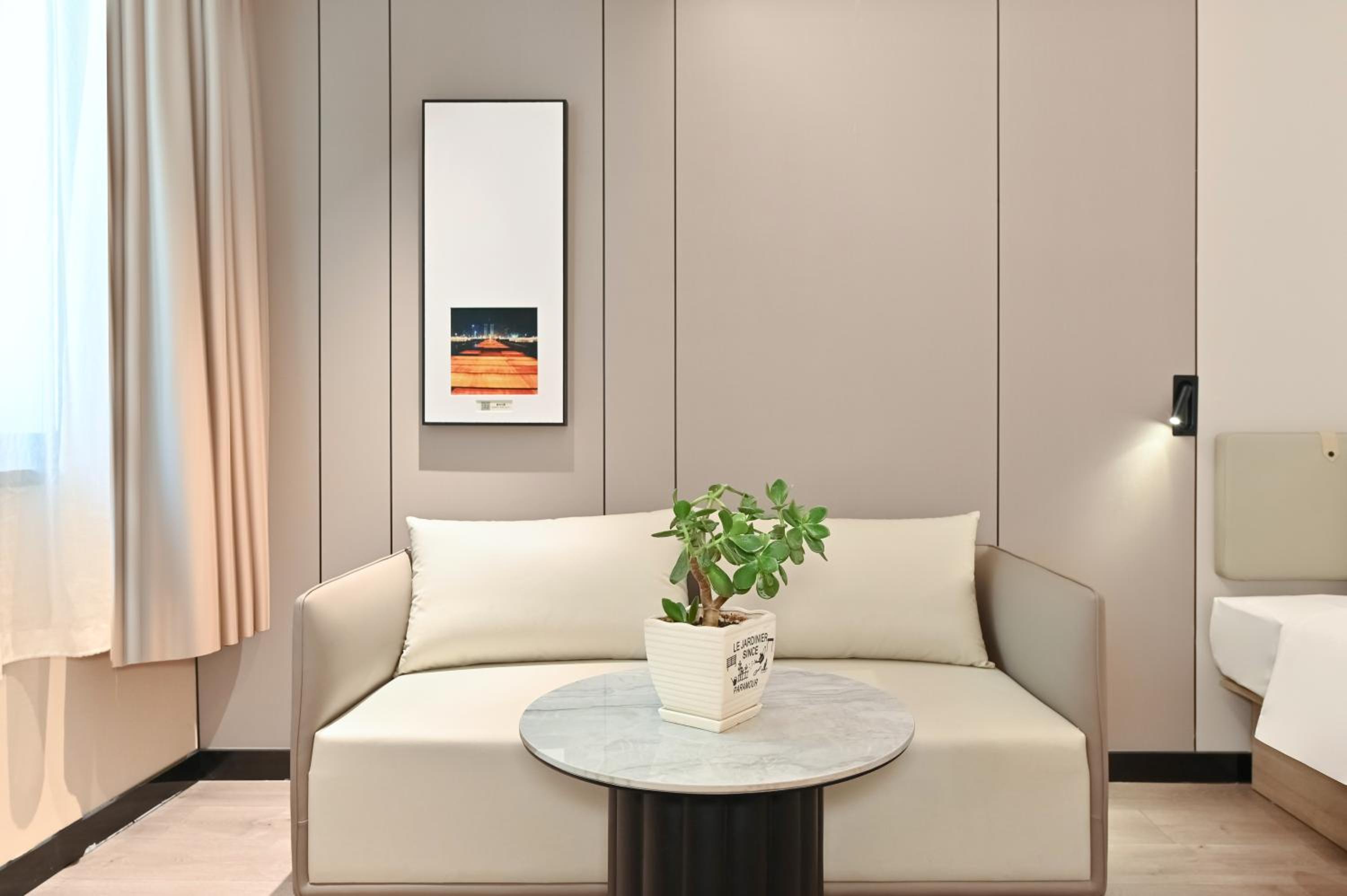 Jimu Family Twin Room photo 3