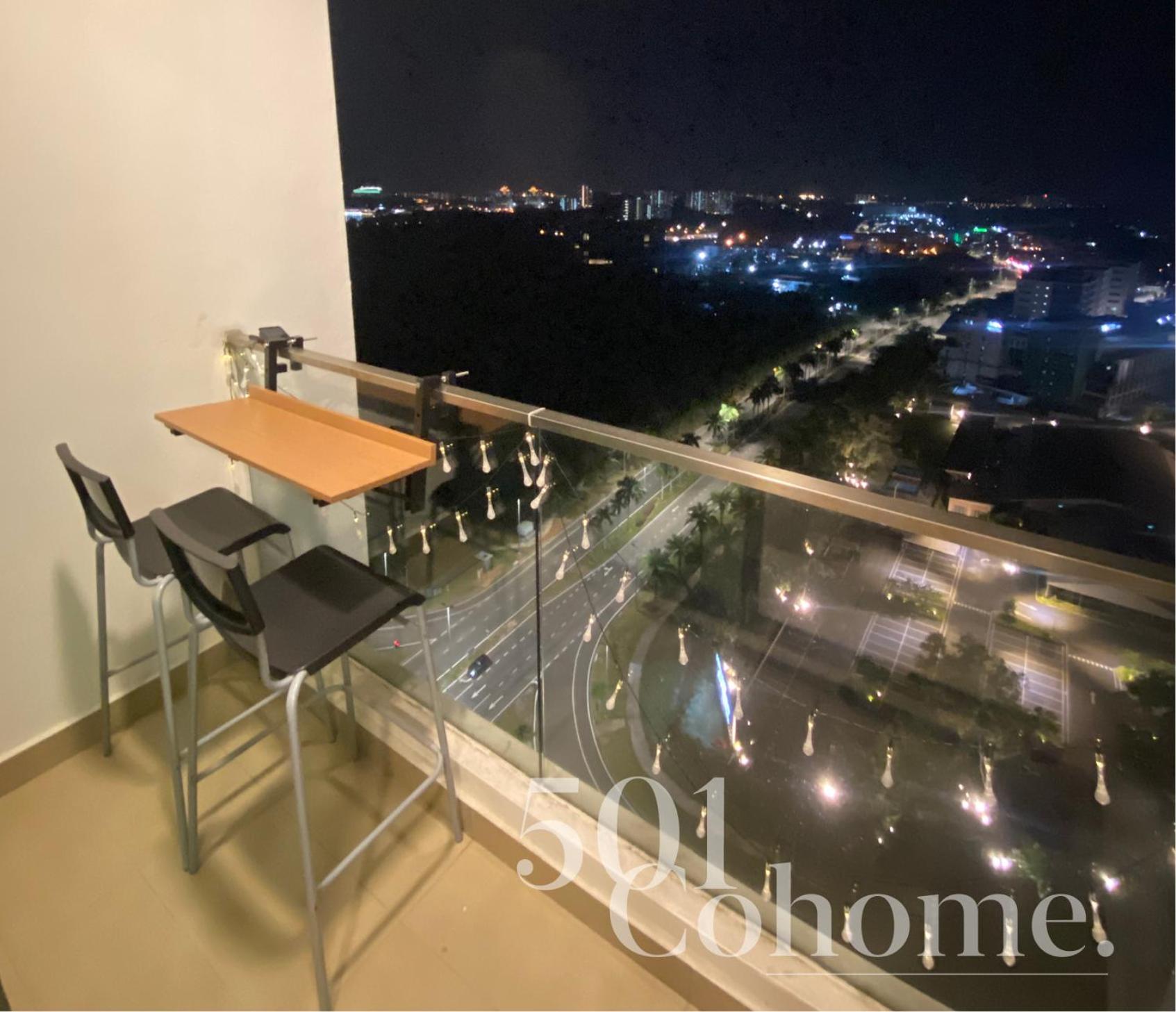 Studio with Balcony photo 3
