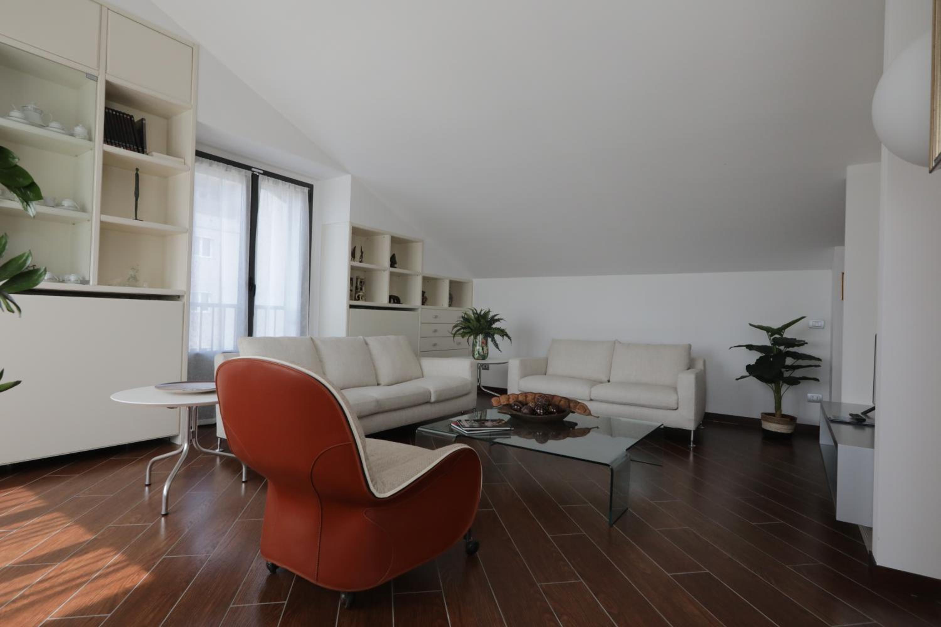 Two-Bedroom Suite Apartment with Terrace and Hot Tub