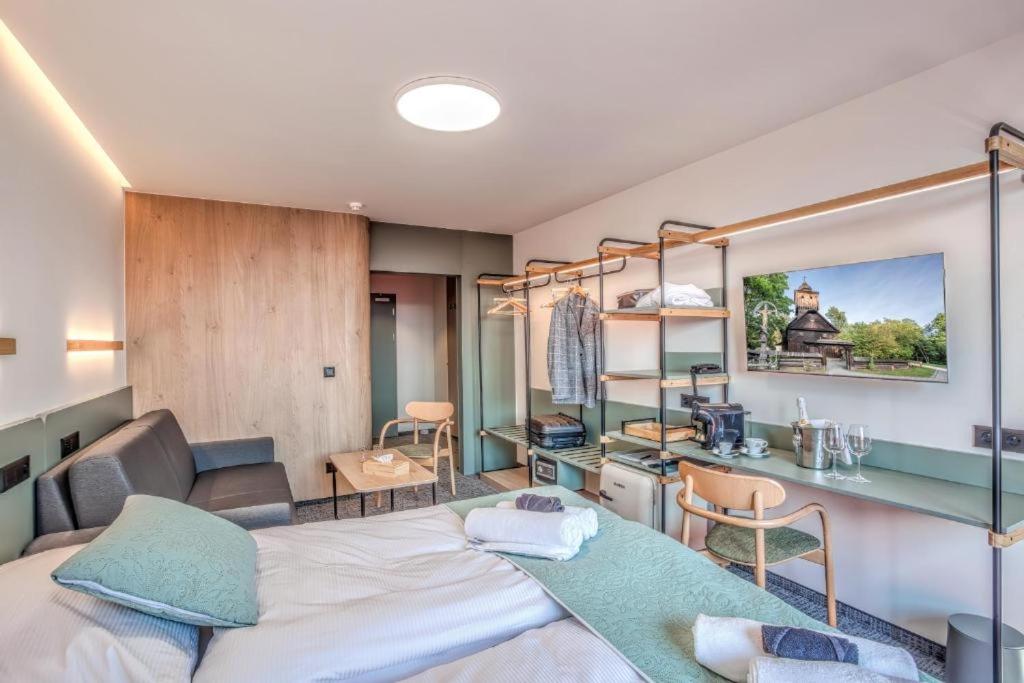 Double or Twin Room photo 3