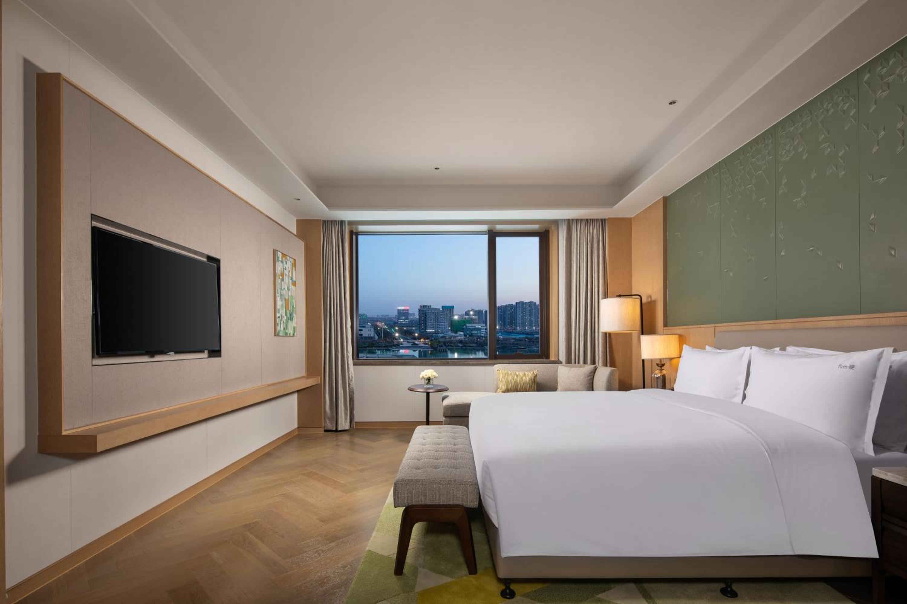 One-Bedroom Suite - Photo 1