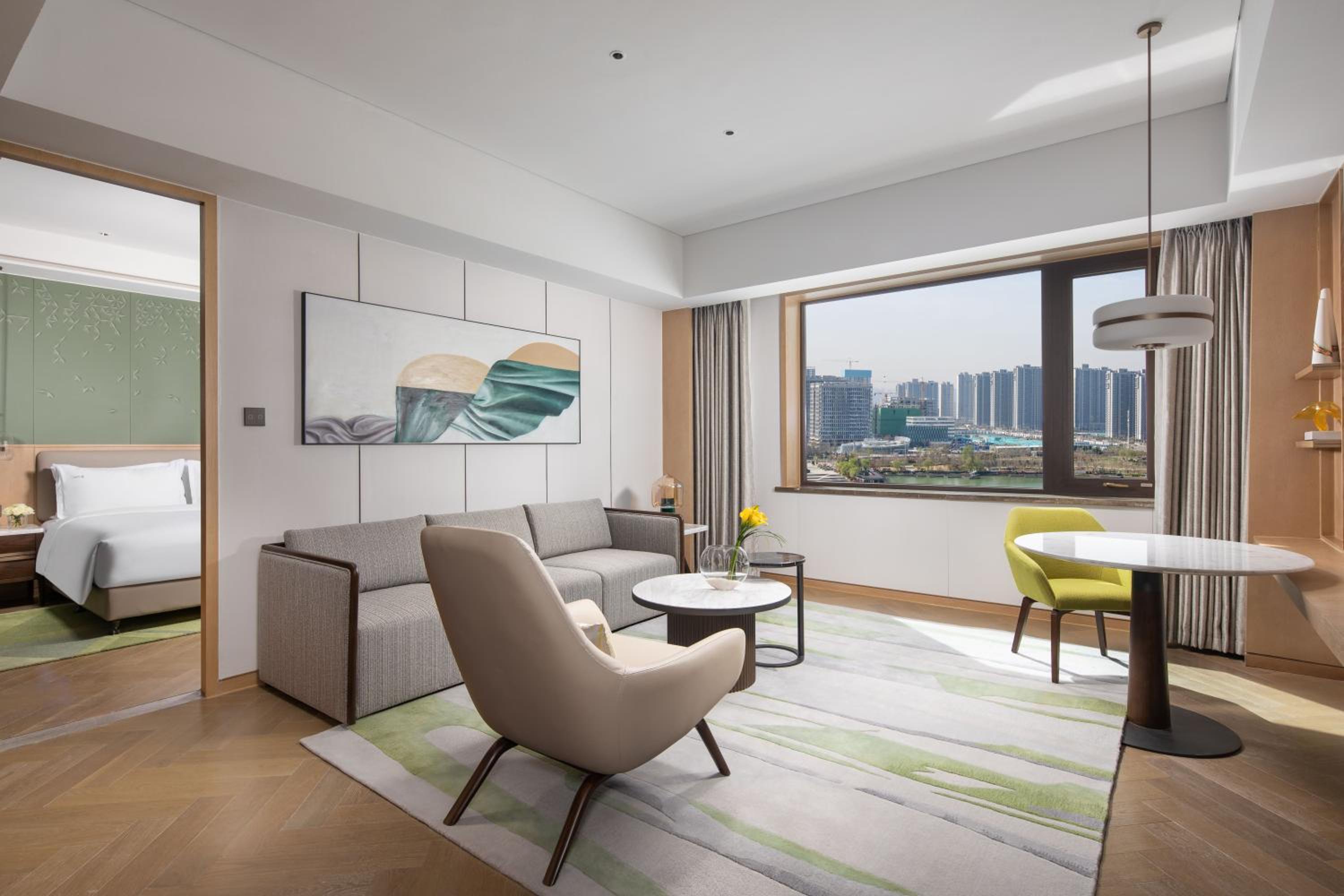One-Bedroom Suite - Photo 2