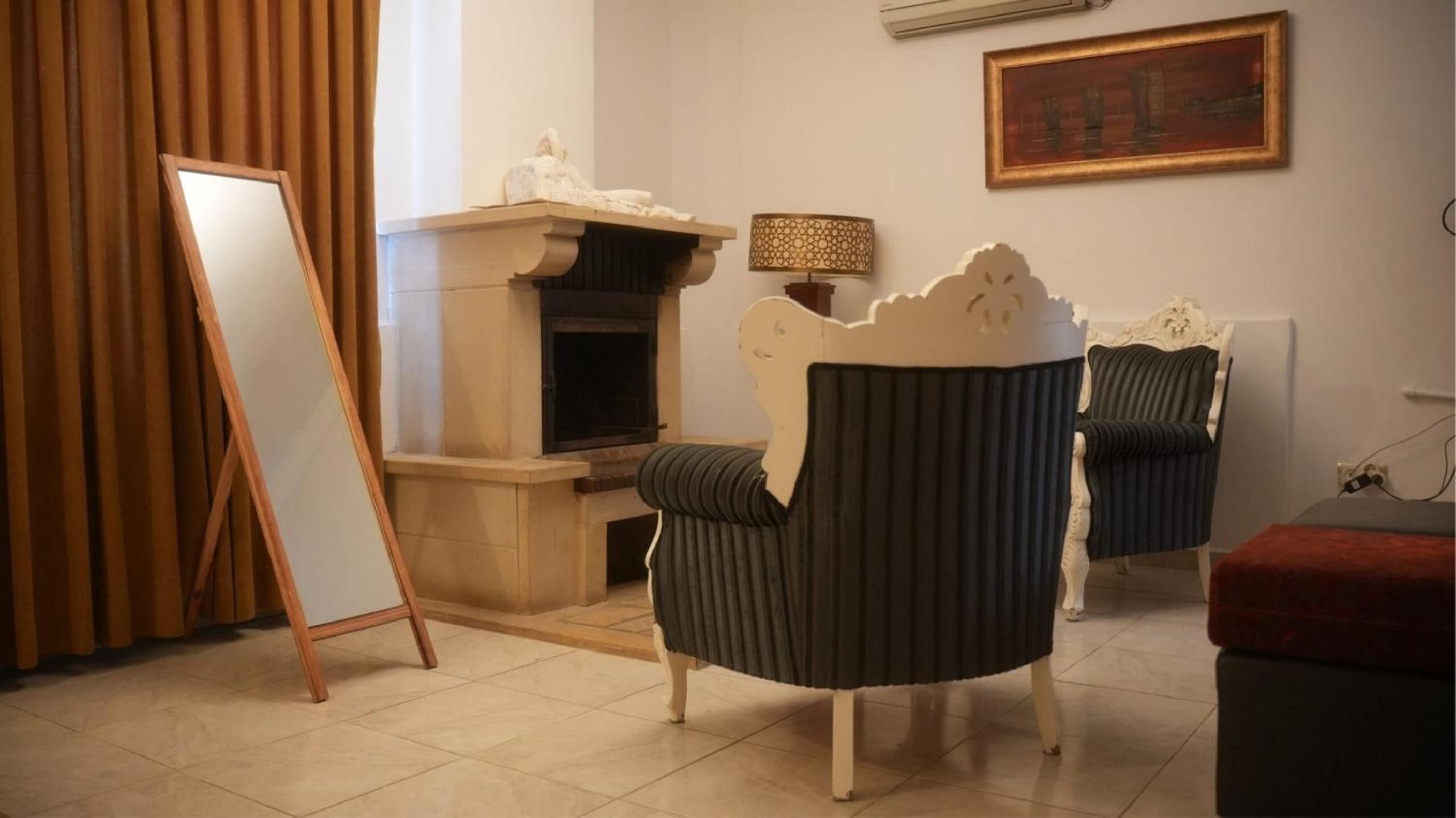 Deluxe Double Room with Bath photo 1