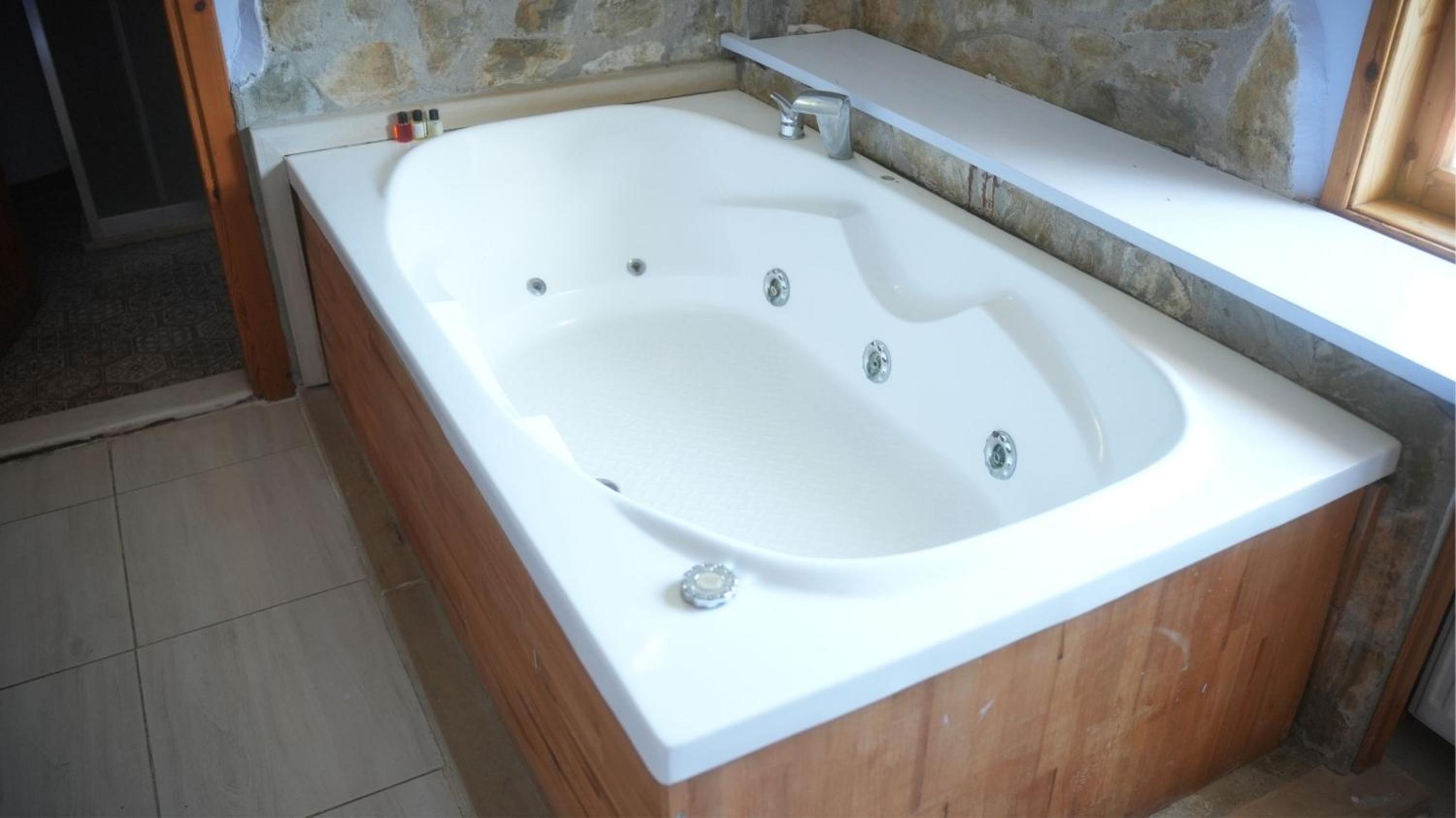 Deluxe Double Room with Bath photo 2