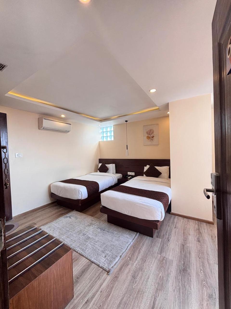 Classic Twin Room - Photo 7