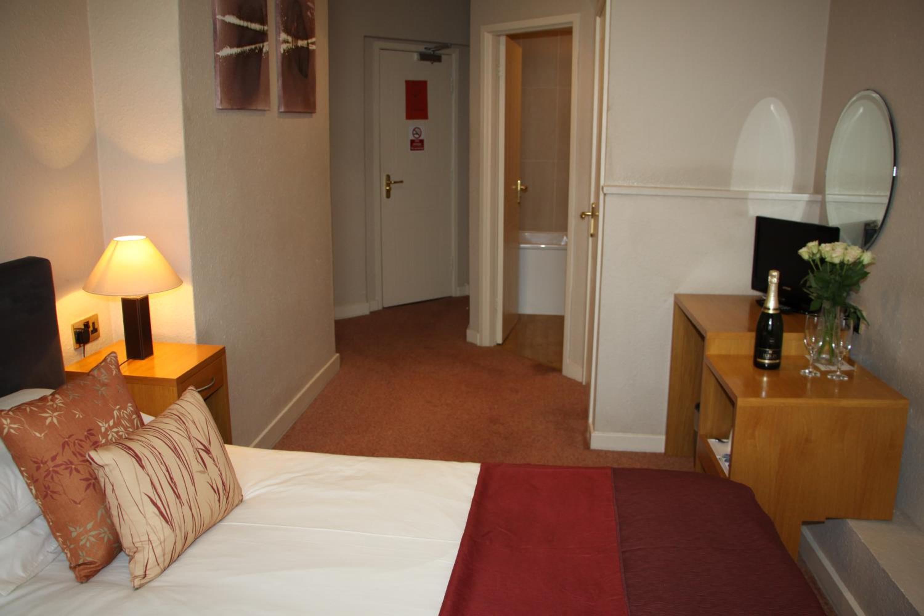 Single Room with Private Bathroom