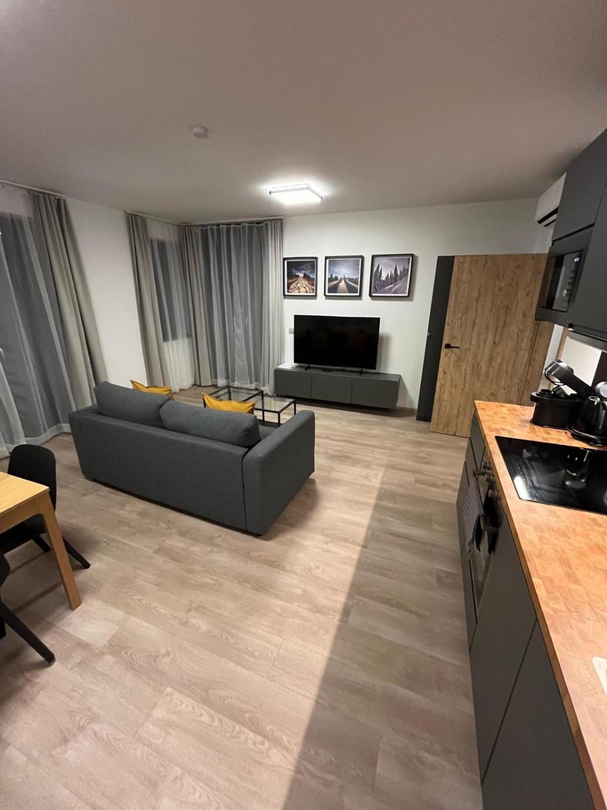 One-Bedroom Suite
