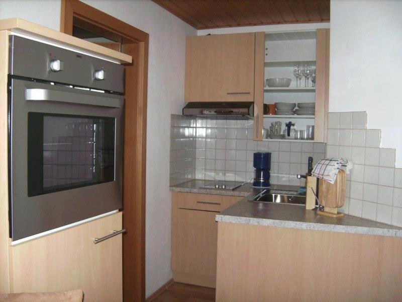 One-Bedroom Apartment with Shower photo 3