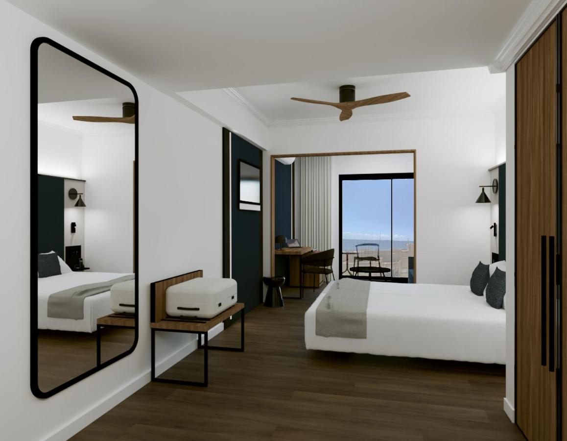 Twin Room with Sea View