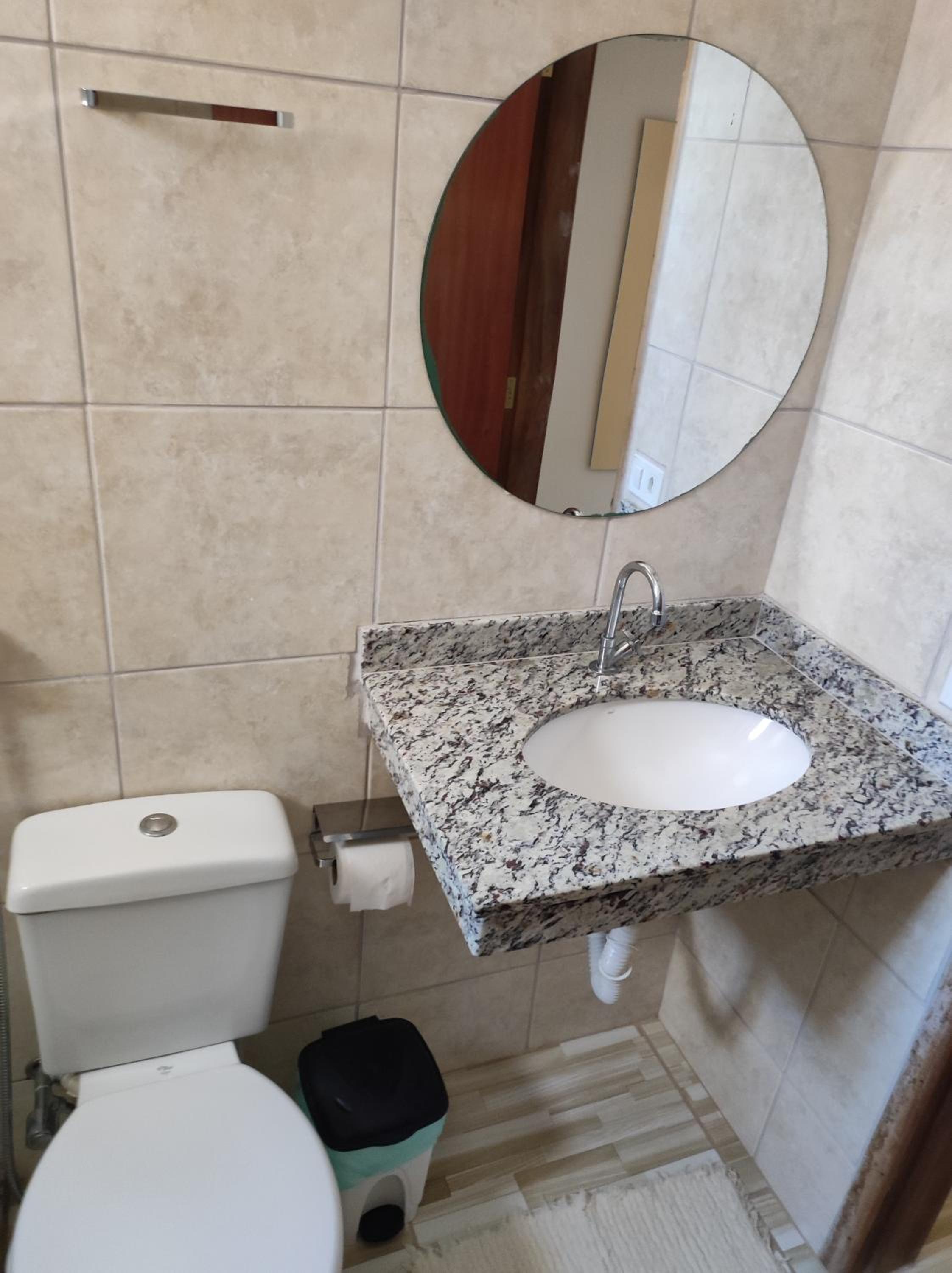 Quadruple Room with Private Bathroom photo 2