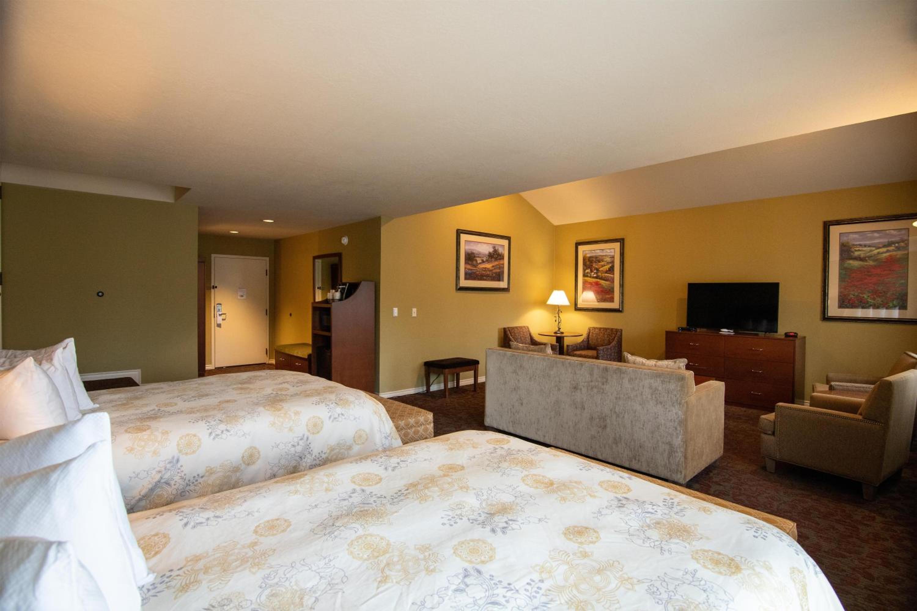 Family Queen Suite