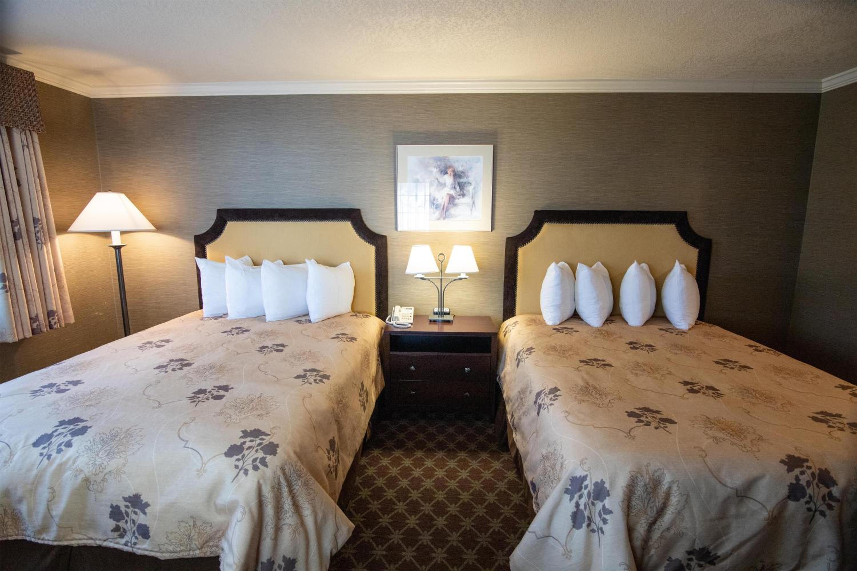 Deluxe Queen Room with Two Queen Beds