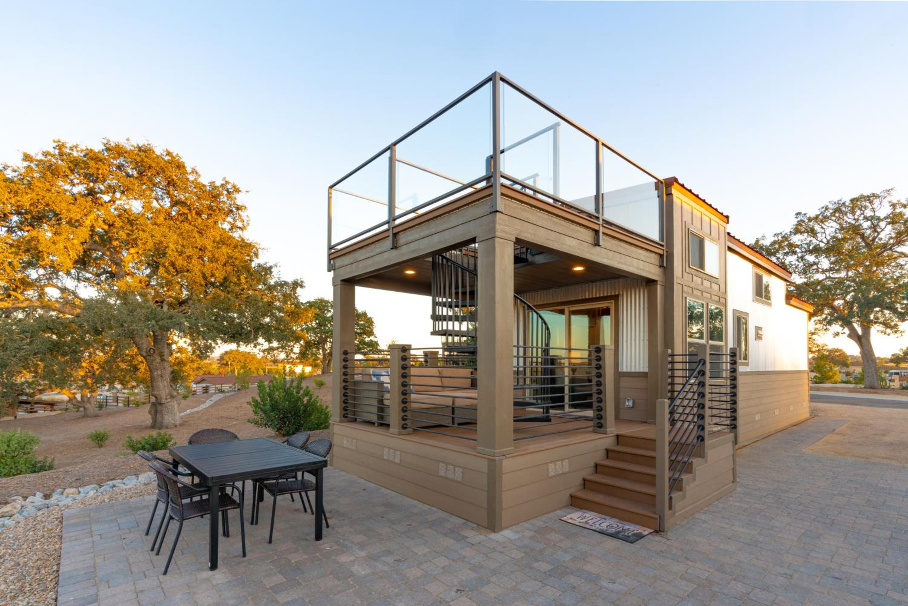 Tuscany 1 Bedroom with Deck photo 3