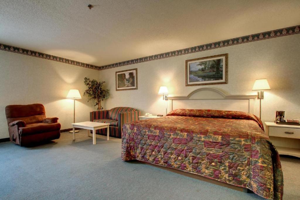 Double Room - Disability Access photo 2