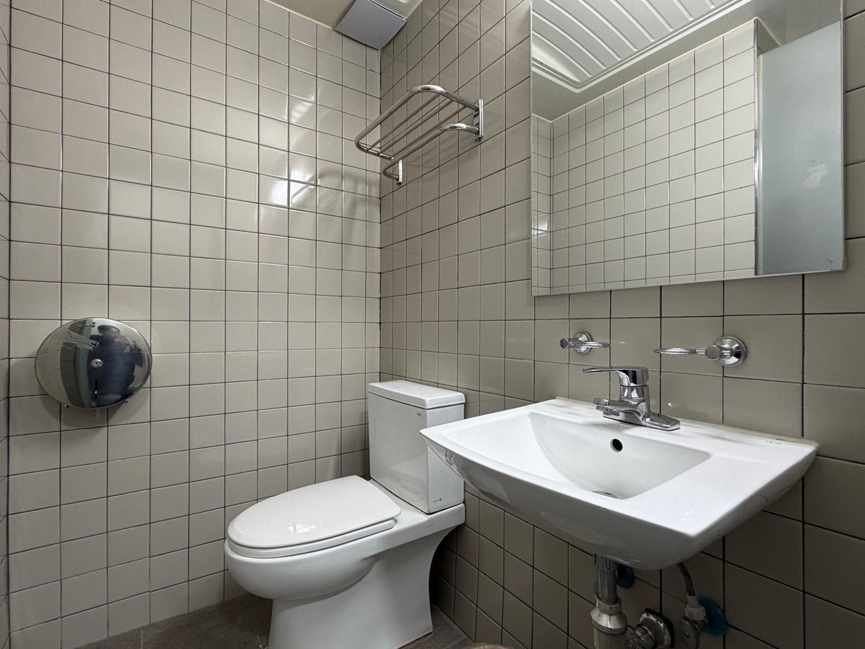 Small Double Room - Photo 1