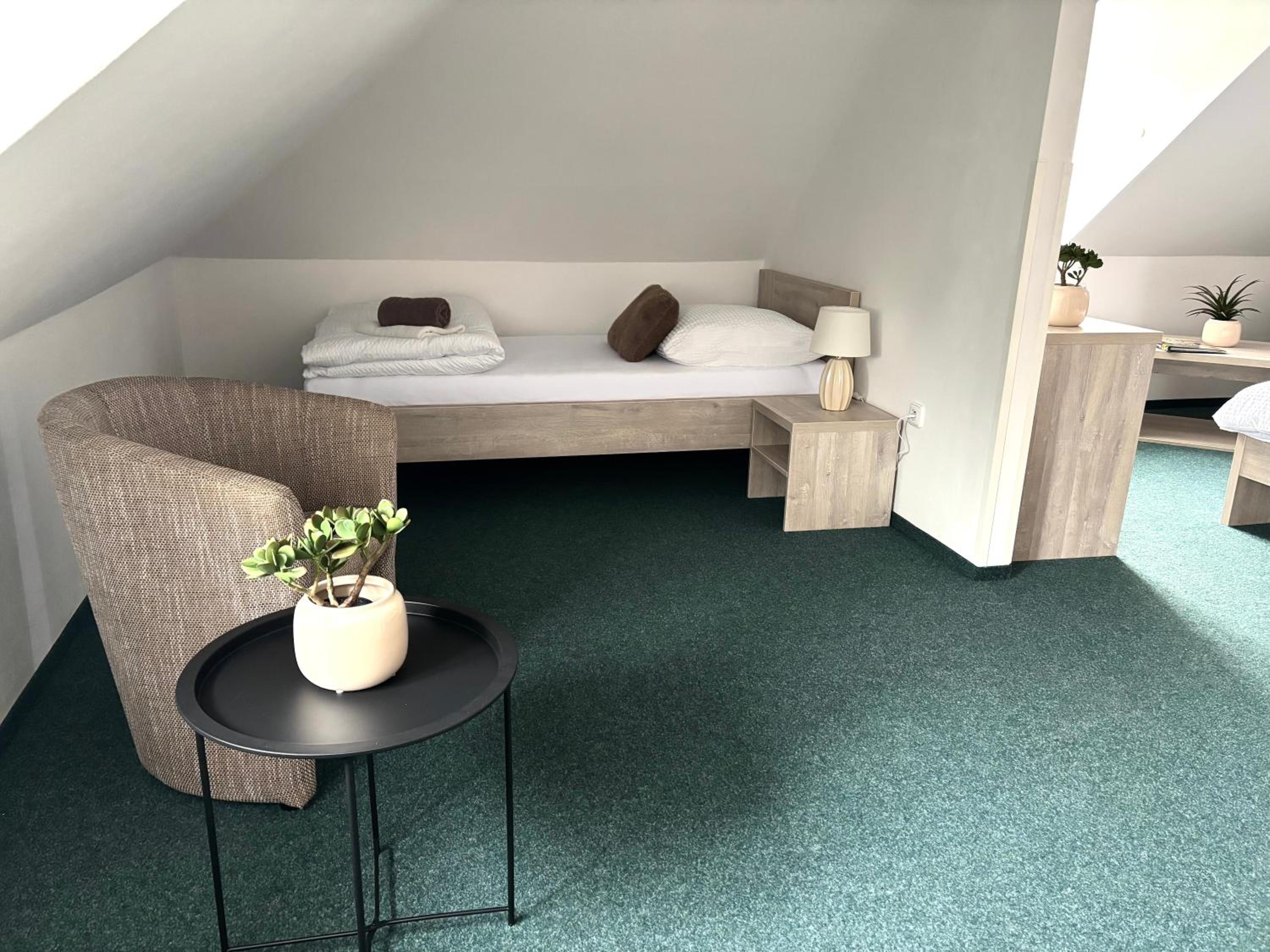 Triple Room with Bath photo 1