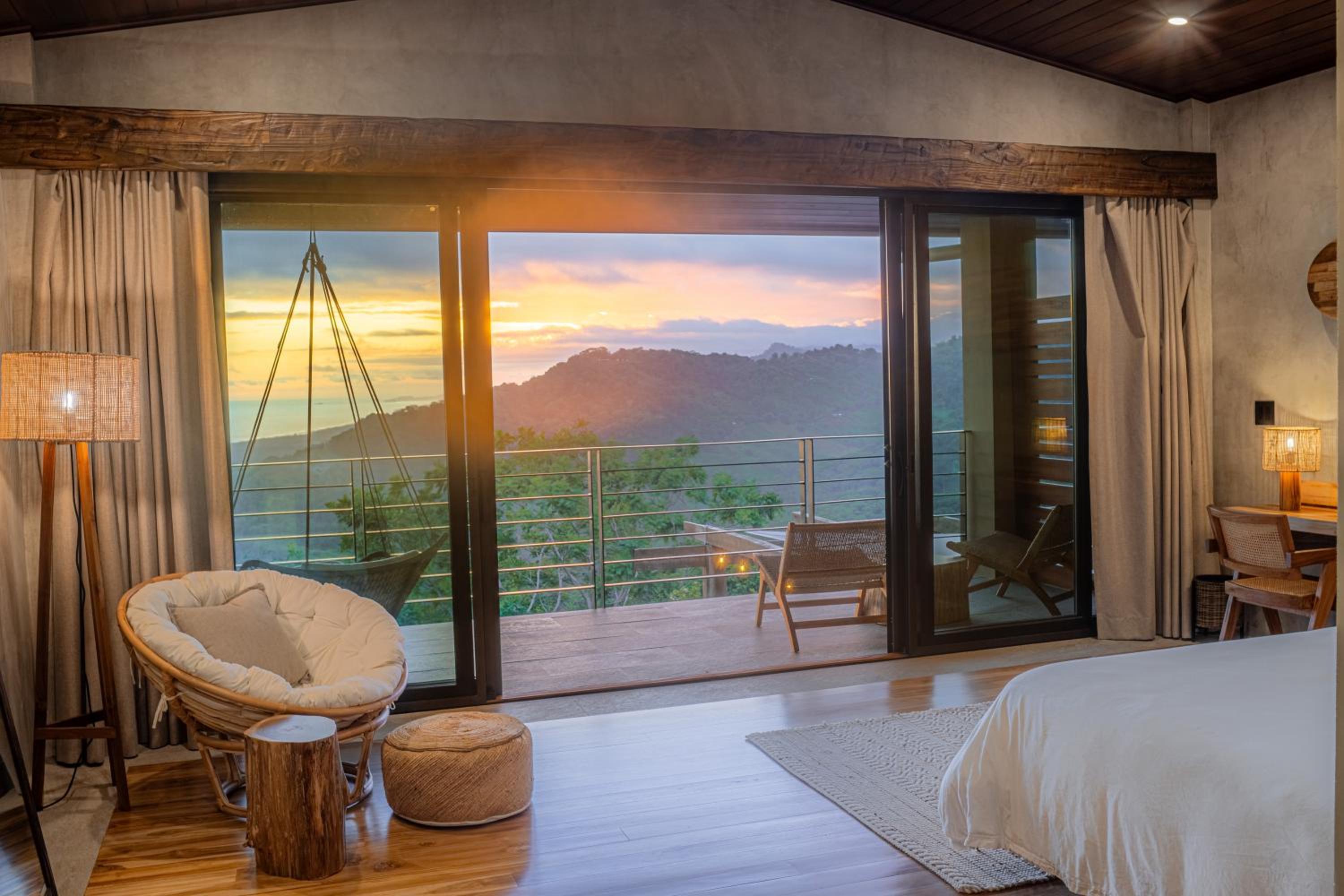 King Suite with Ocean View