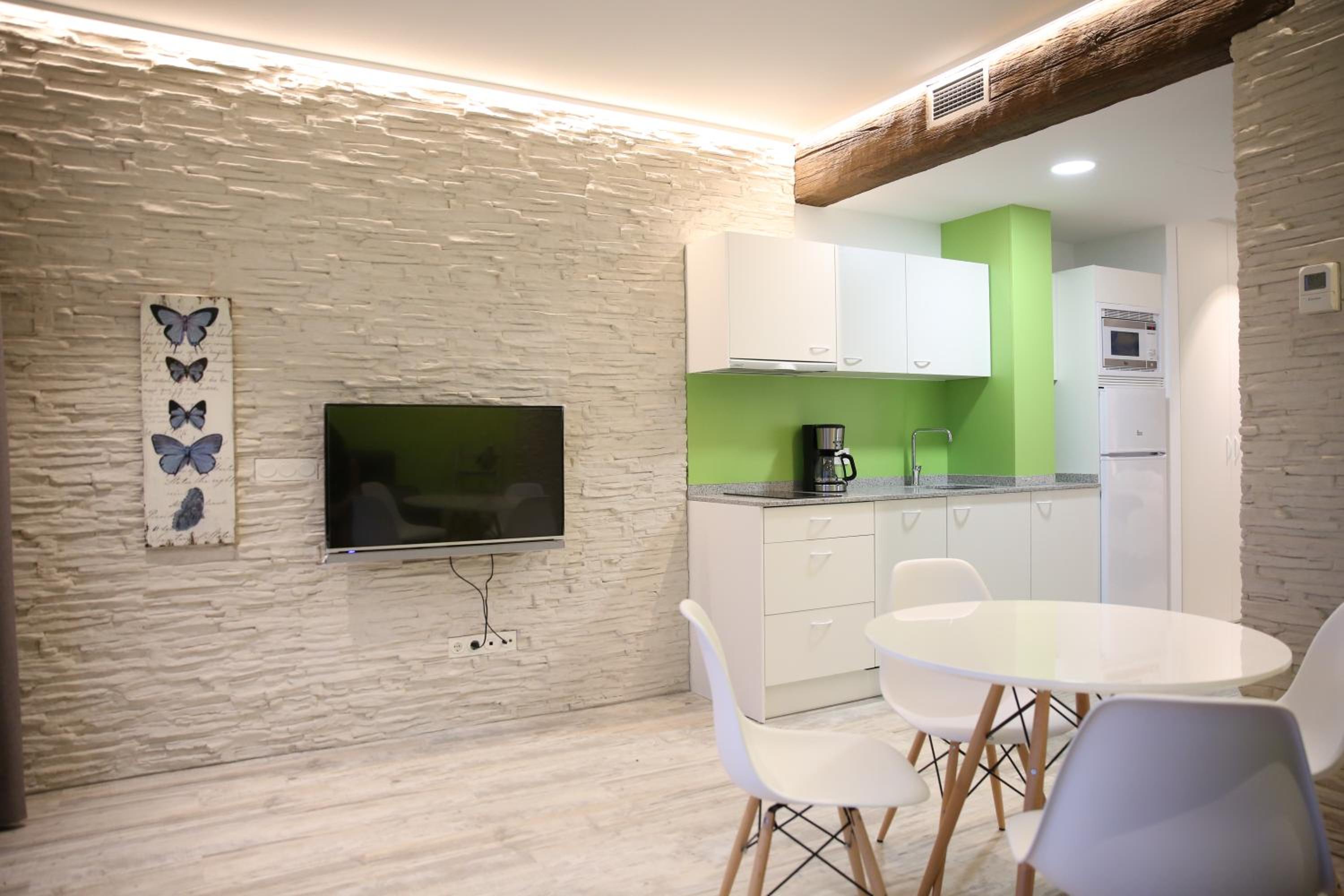 Studio with Terrace