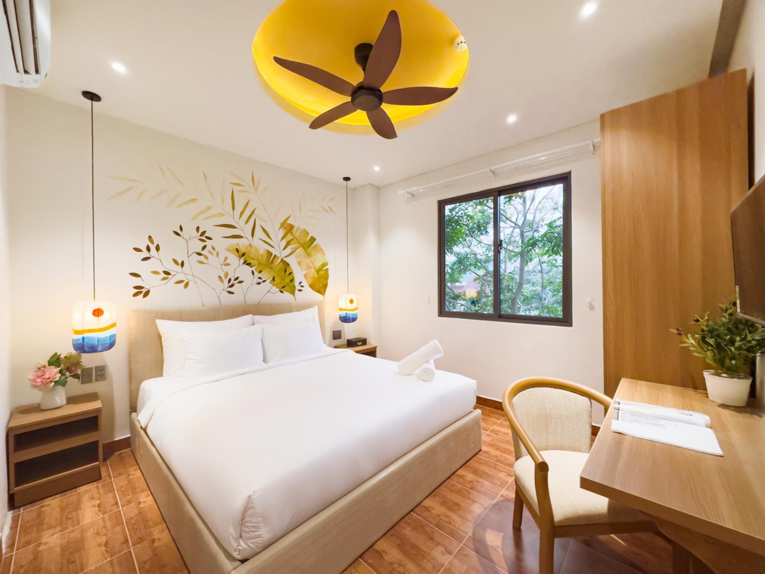 One-Bedroom Apartment with Garden View