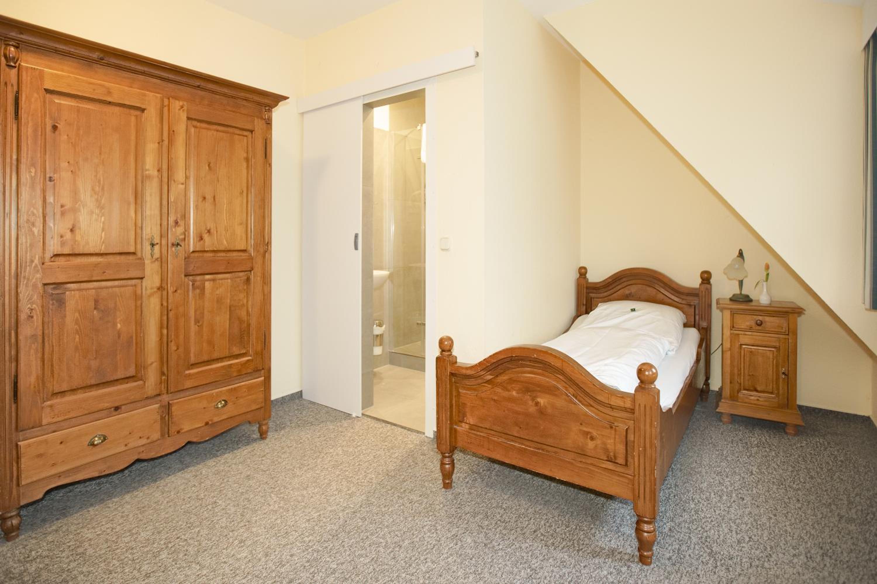 Single Room photo 2