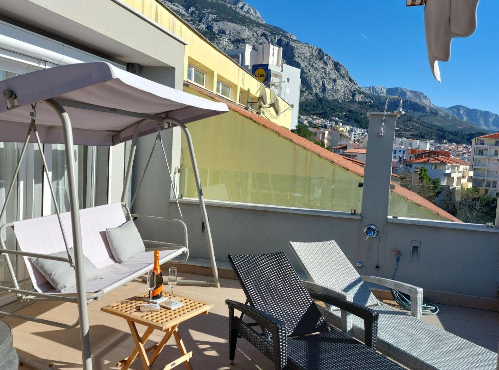 Two Bedroom Apartment 