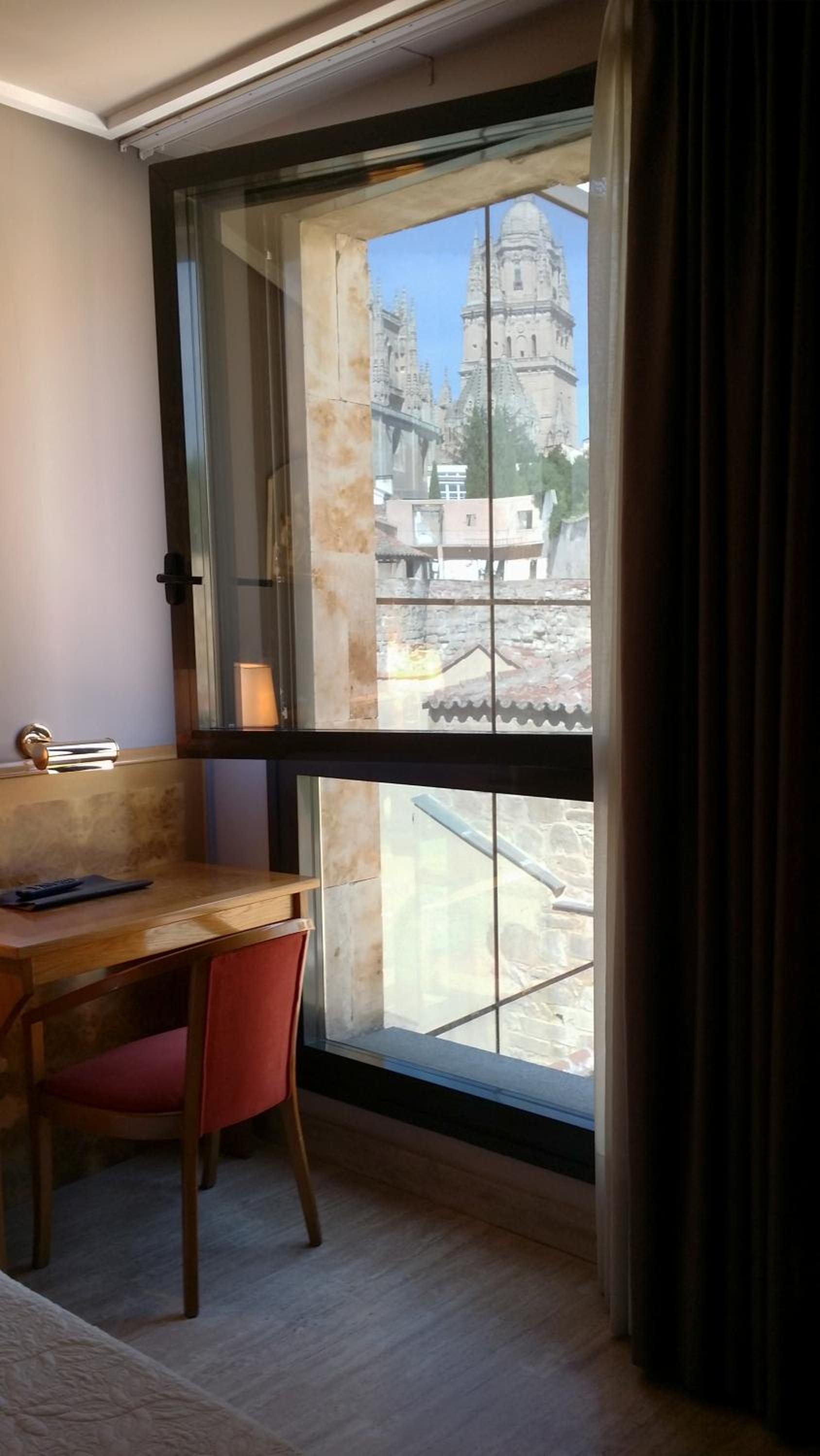 Double or Twin Room - Photo 11