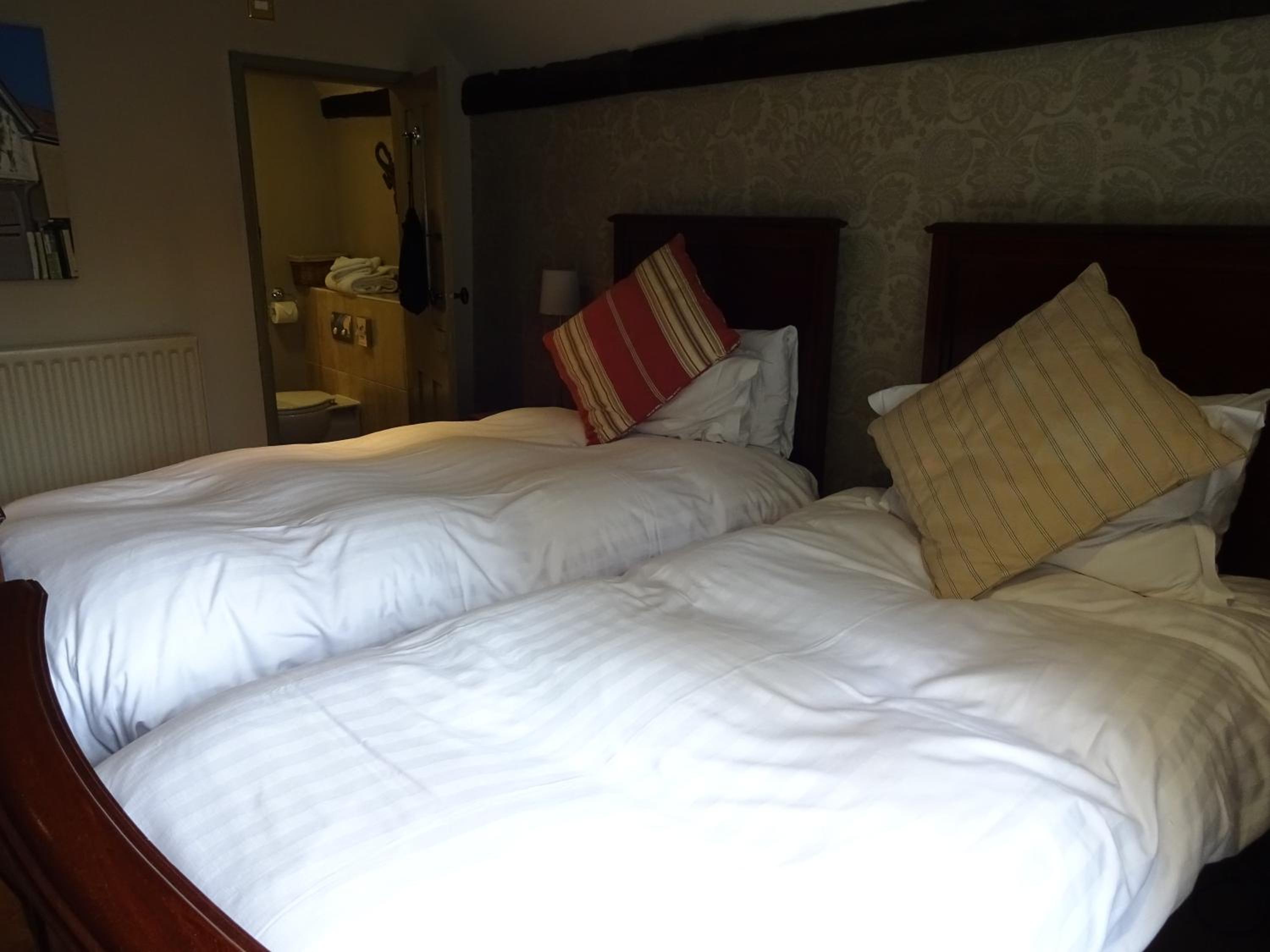 Double or Twin Room with Shower photo 3