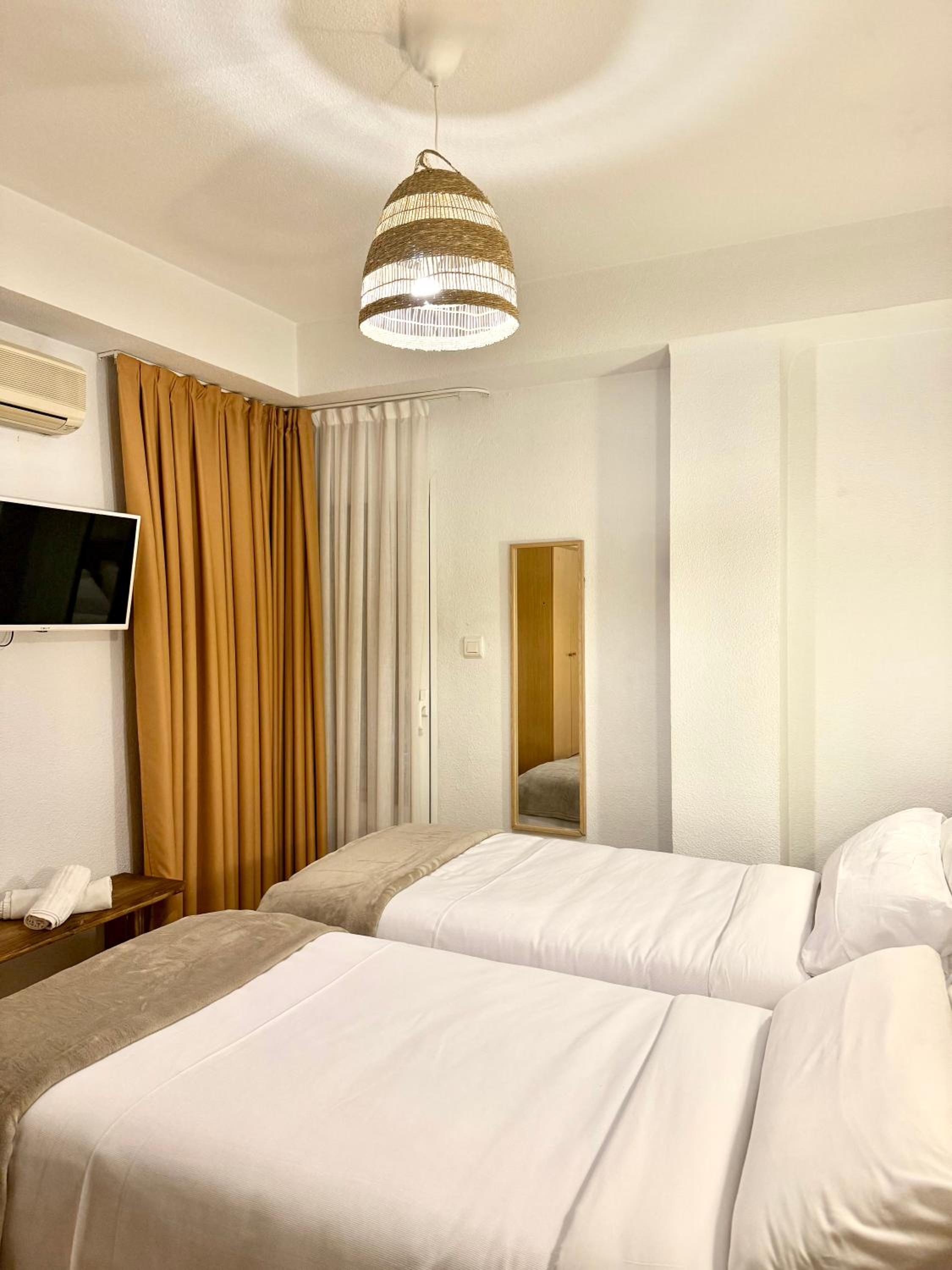 Twin Room with Balcony photo 2