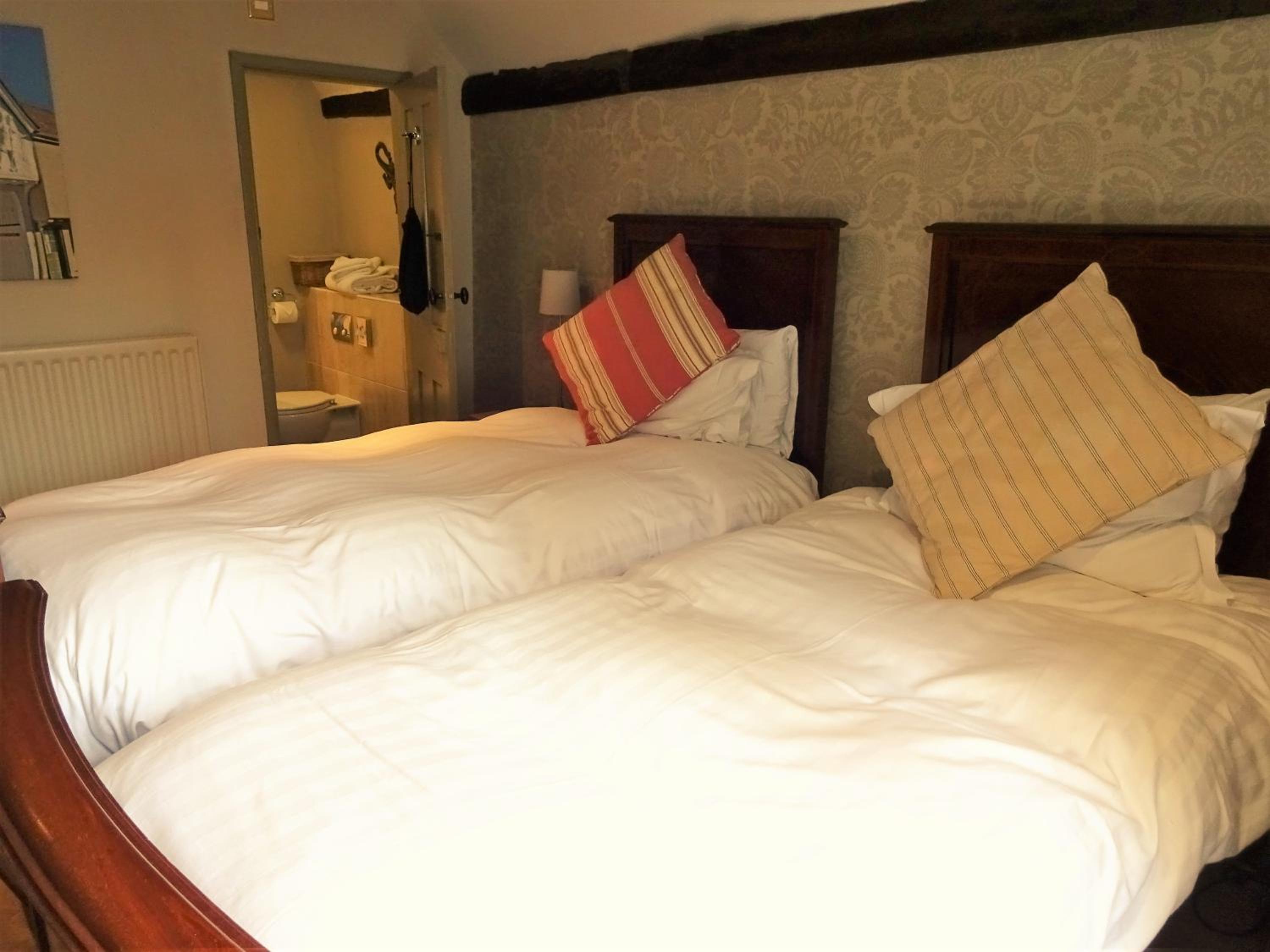 Double or Twin Room with Shower photo 2