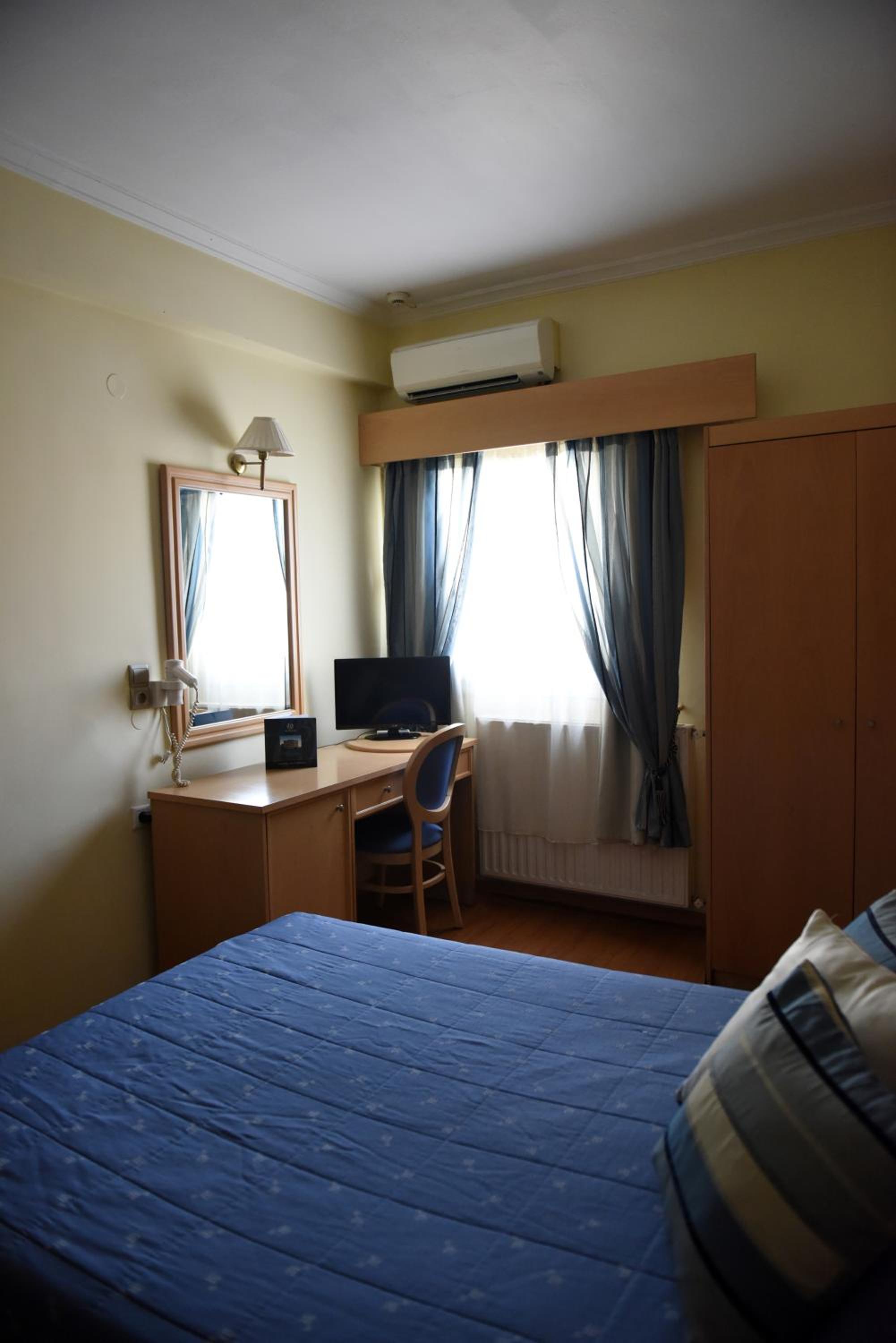 Single Room photo 2