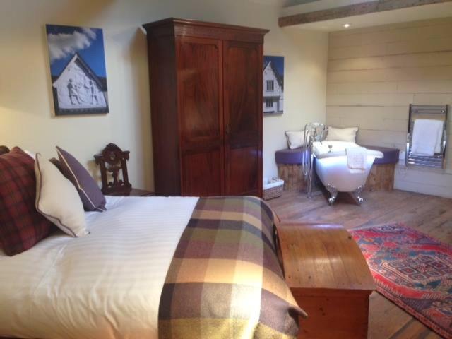 Superior King Room photo 1