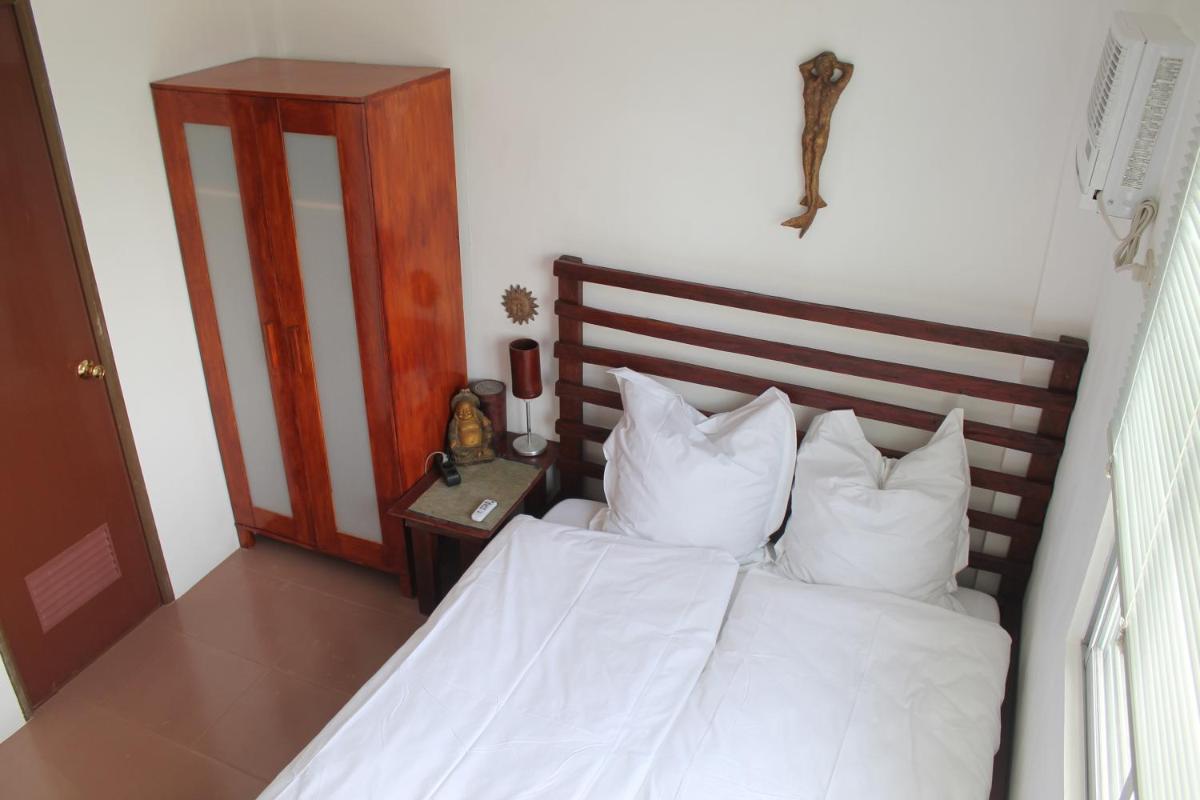 Double Room (Room 2) - Photo 1