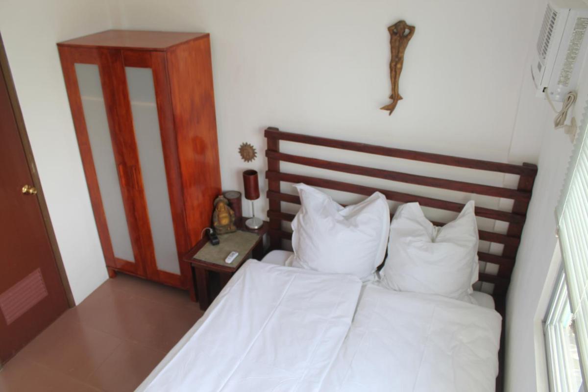 Double Room (Room 2) - Photo 4