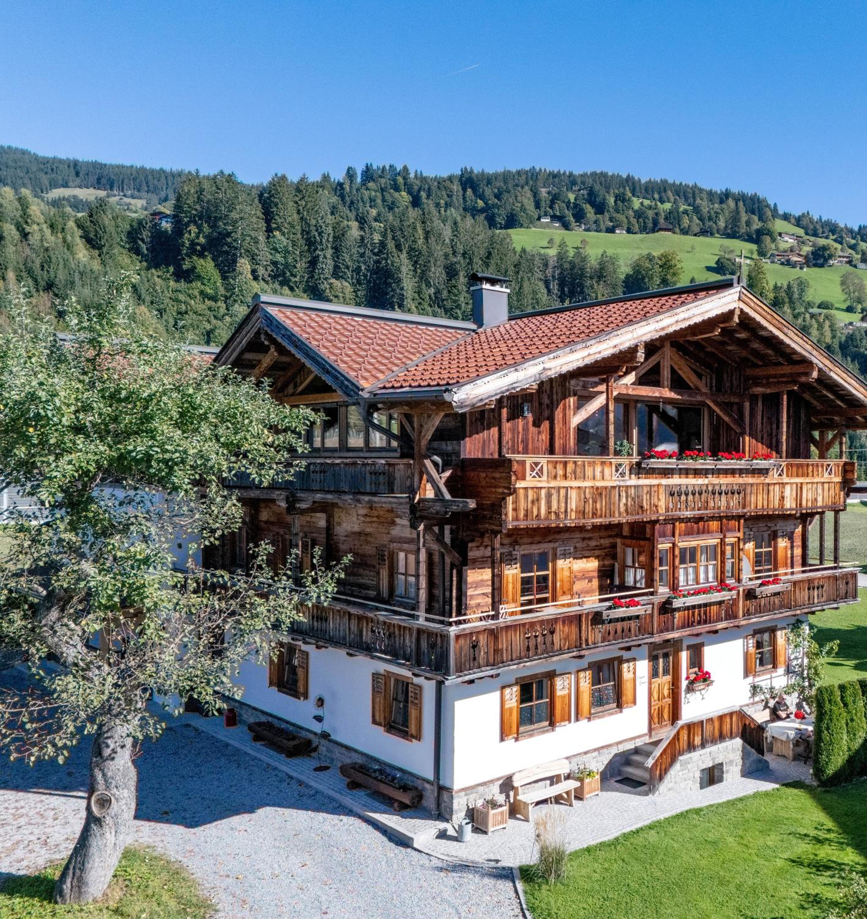 One-Bedroom Apartment with Balcony and Mountain View