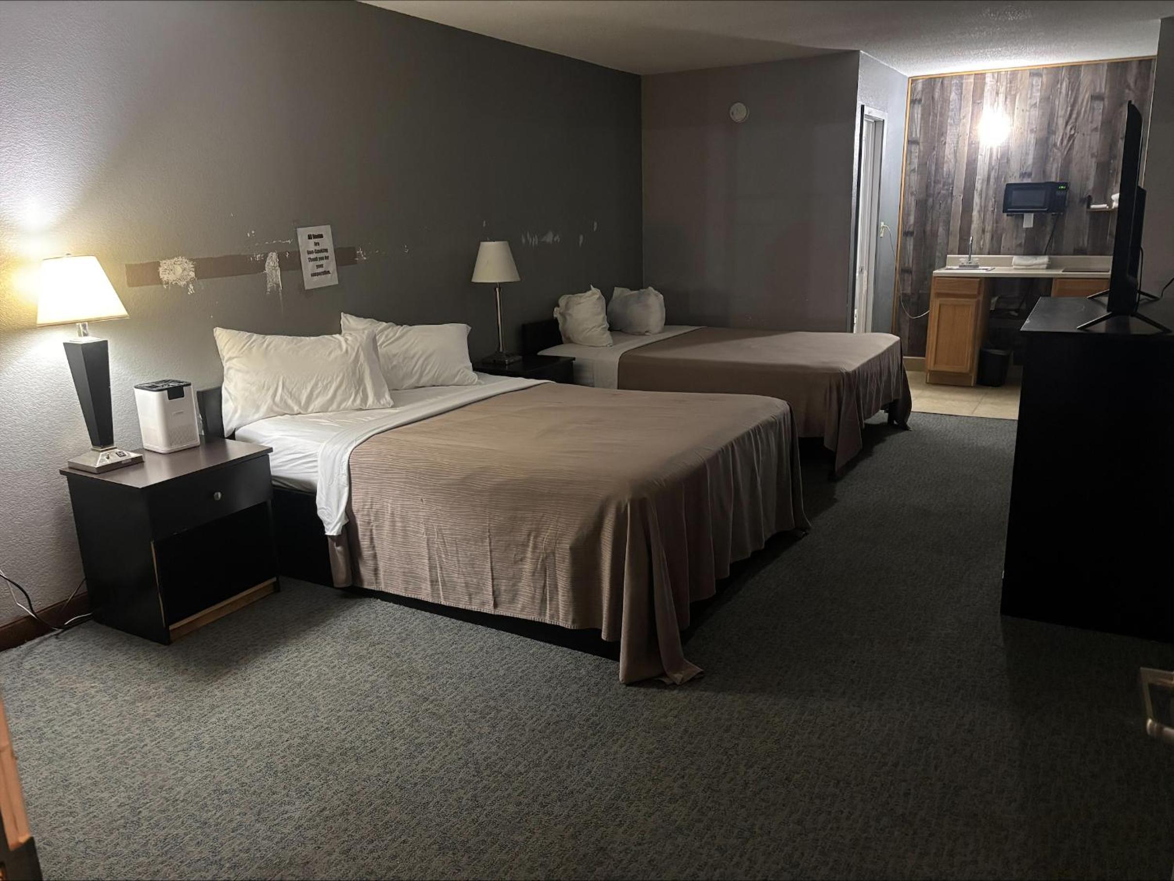 Standard Queen Room with Two Queen Beds - Photo 1
