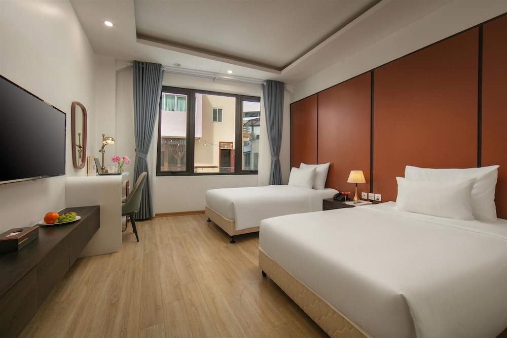 Superior Double or Twin Room, Window
