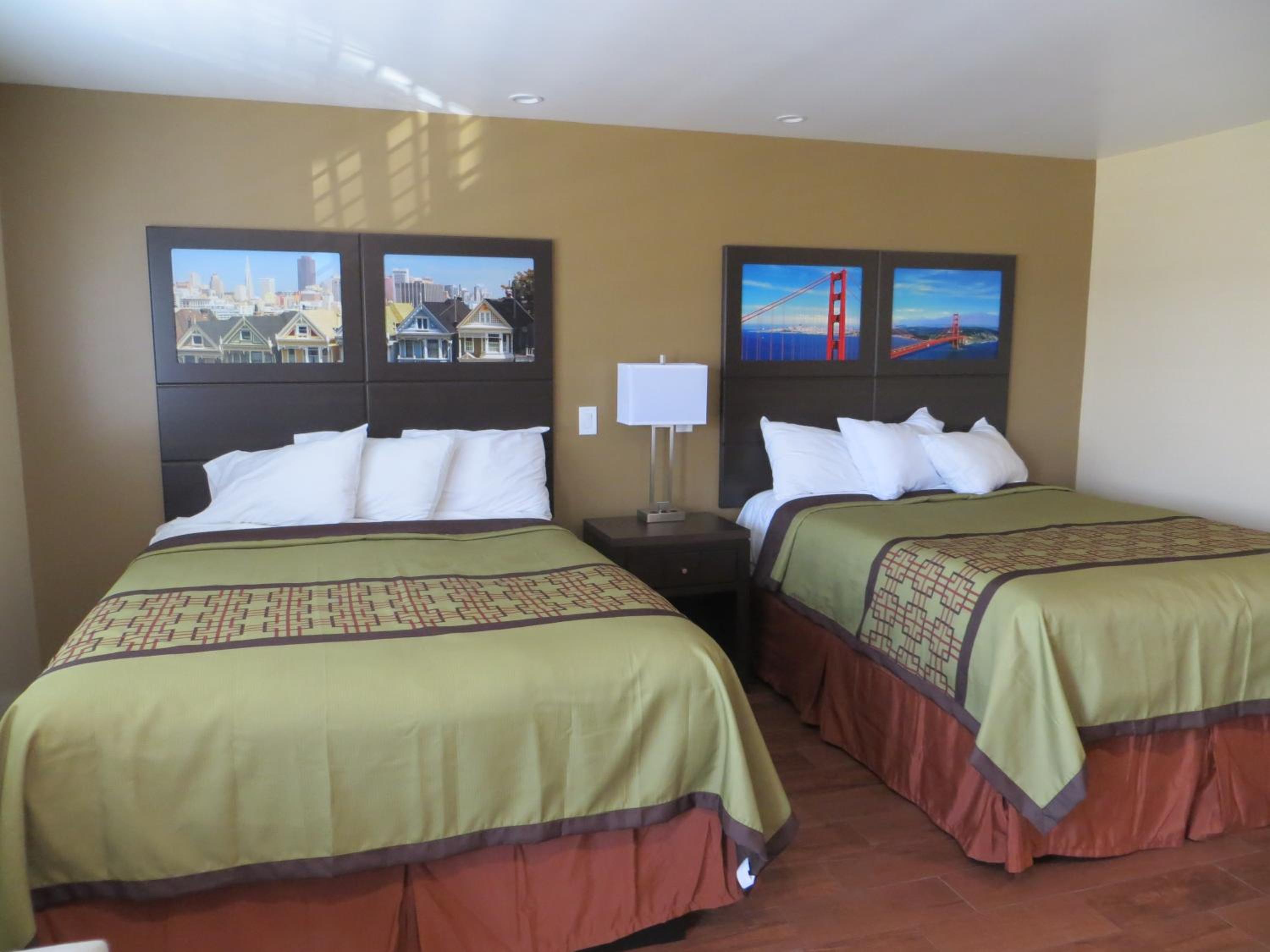 Queen Room with Two Queen Beds - Photo 11