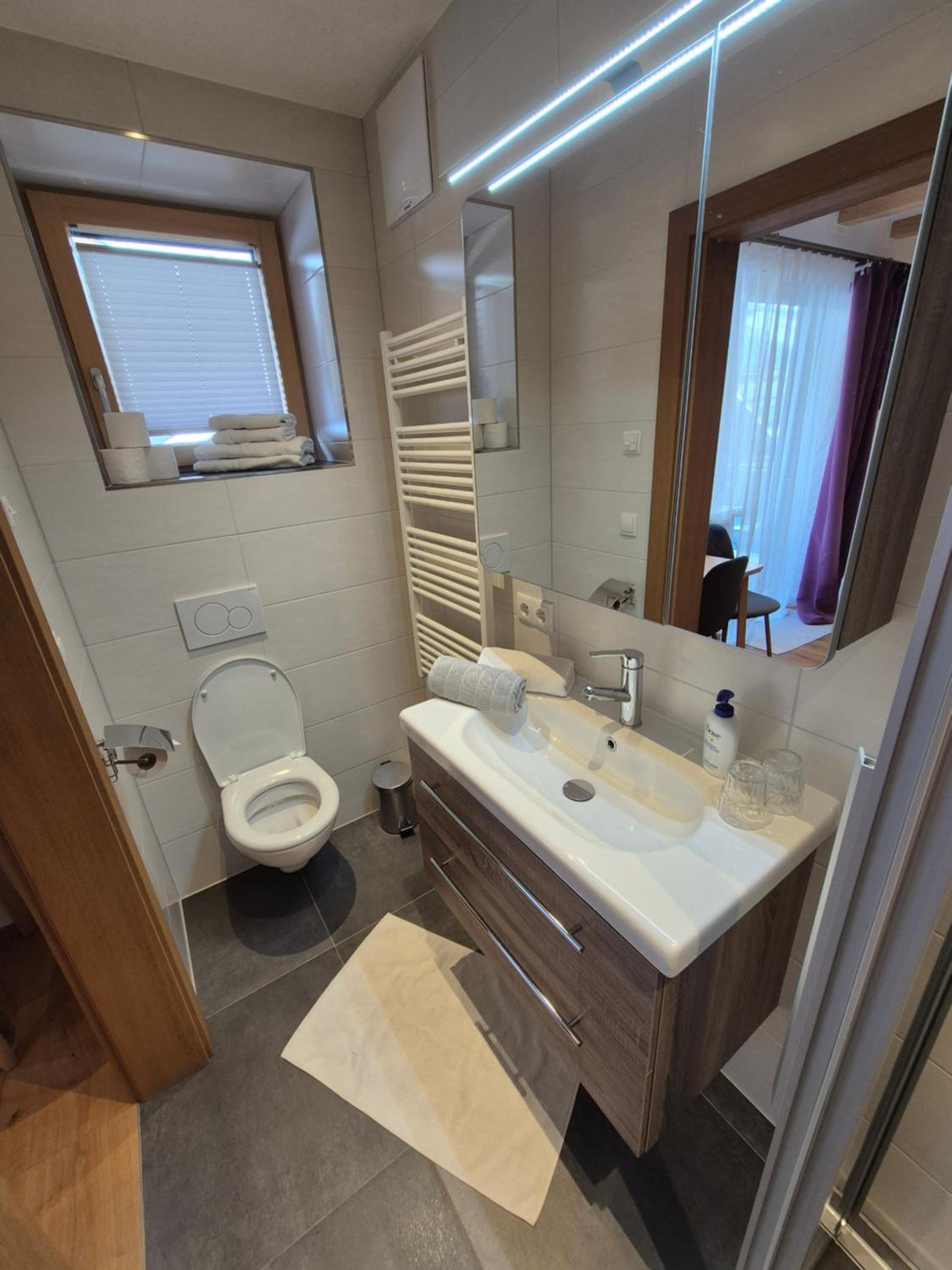 Single Room with Shower photo 3