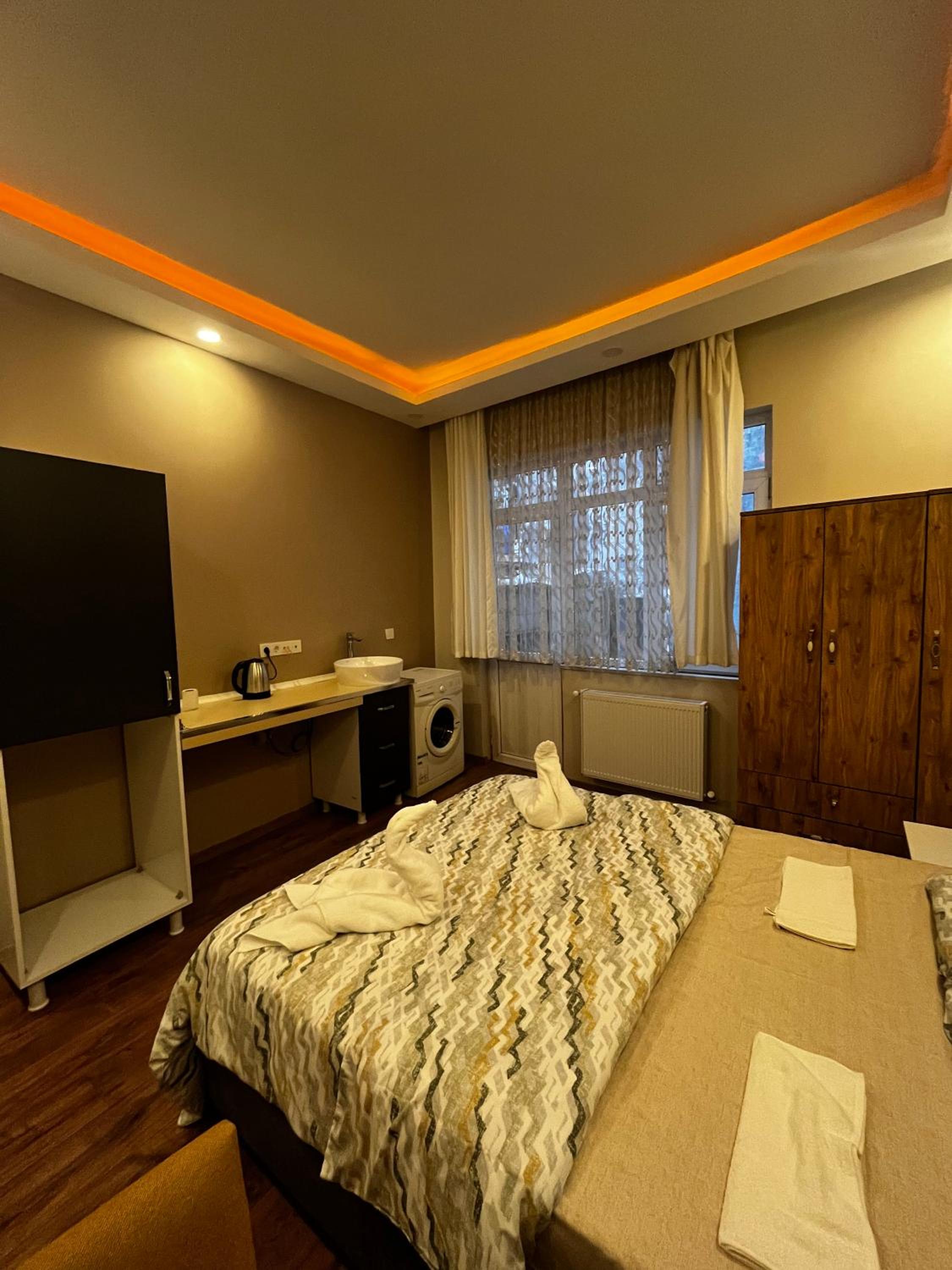 Budget Double Room photo 2